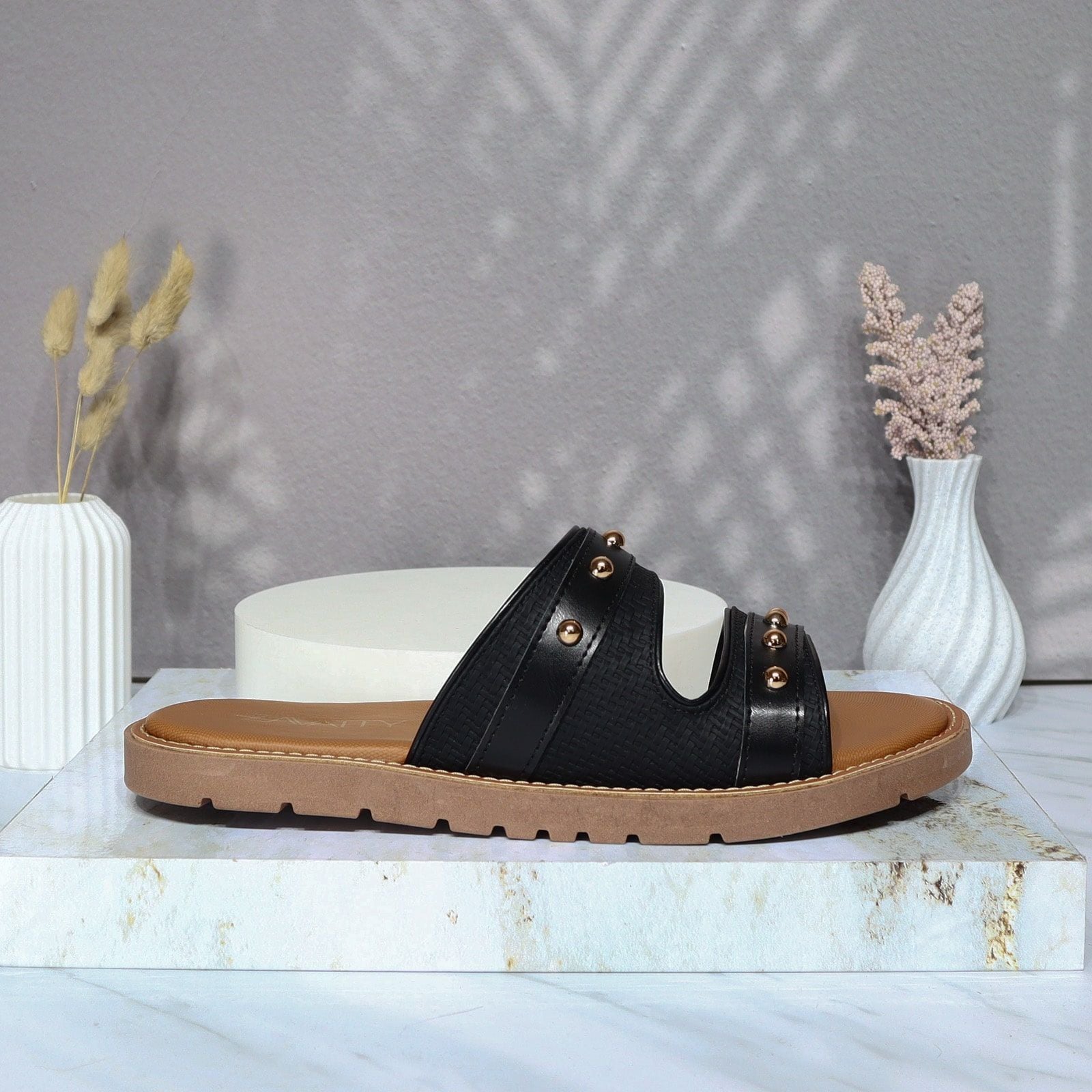 Sandalia plana negro para mujer 327-Z447