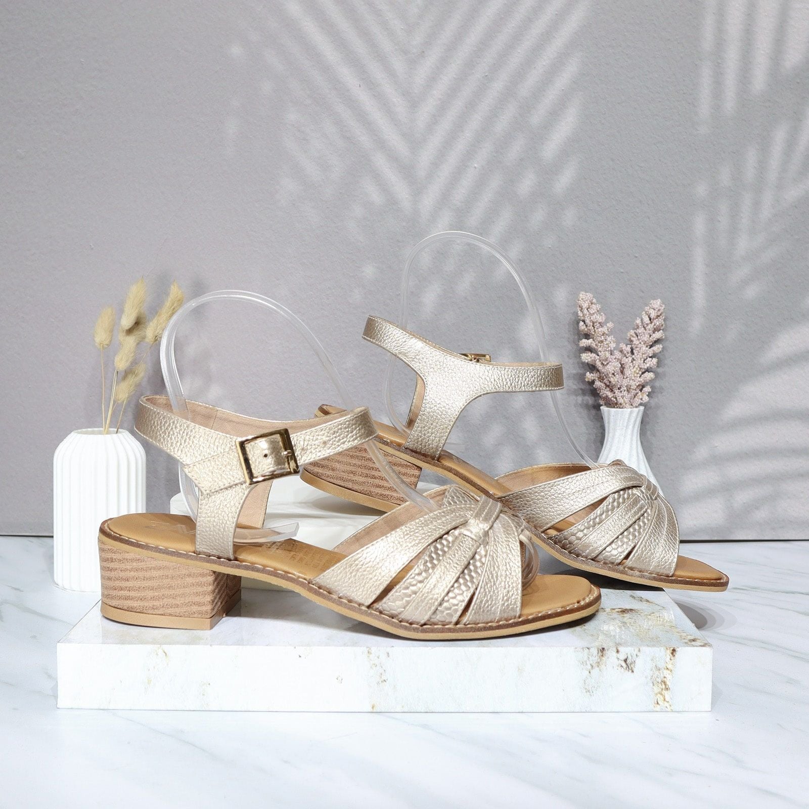 Sandalia tacon metal arena cuero para mujer 365-Z310