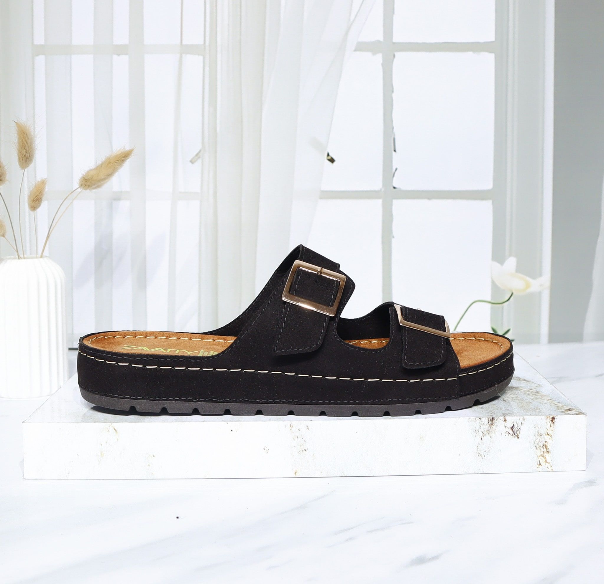 Sandalia plana negro para mujer 501-Z444