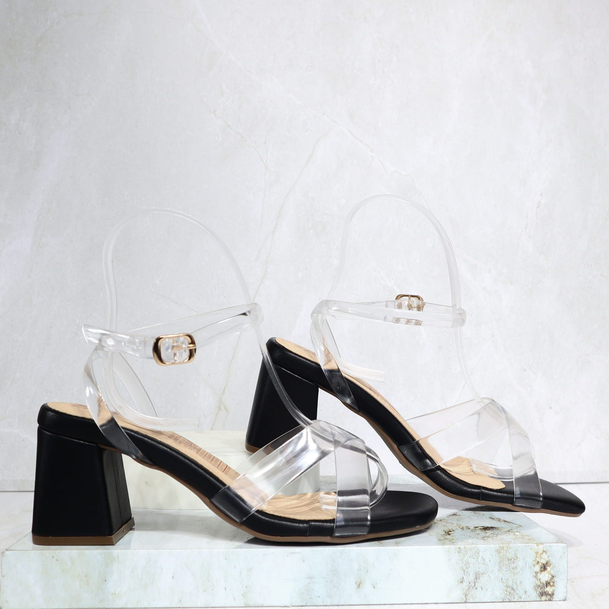 Sandalia 3 1/2 negro para mujer A185-Z686