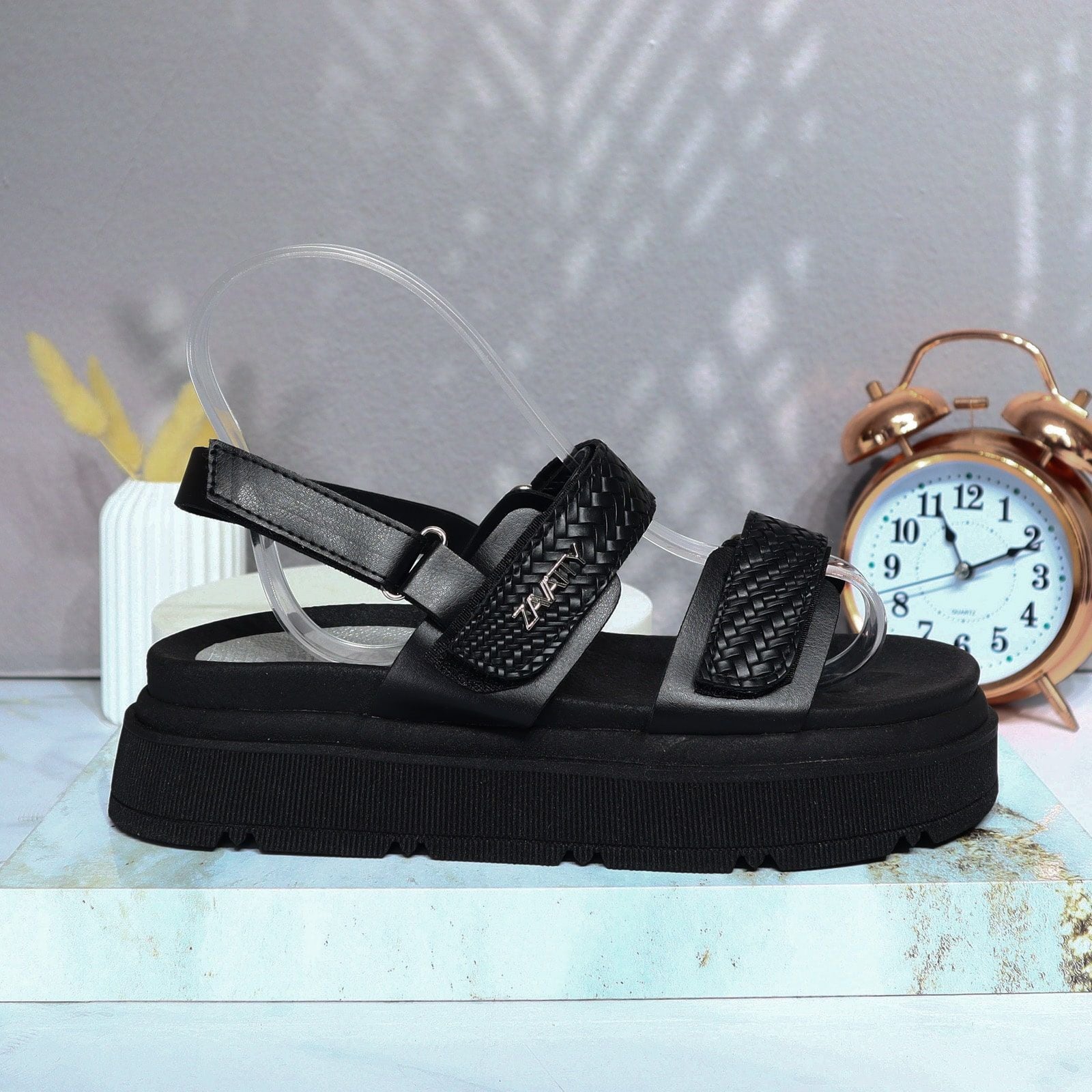 Plataforma baja negro para mujer H-VALERY