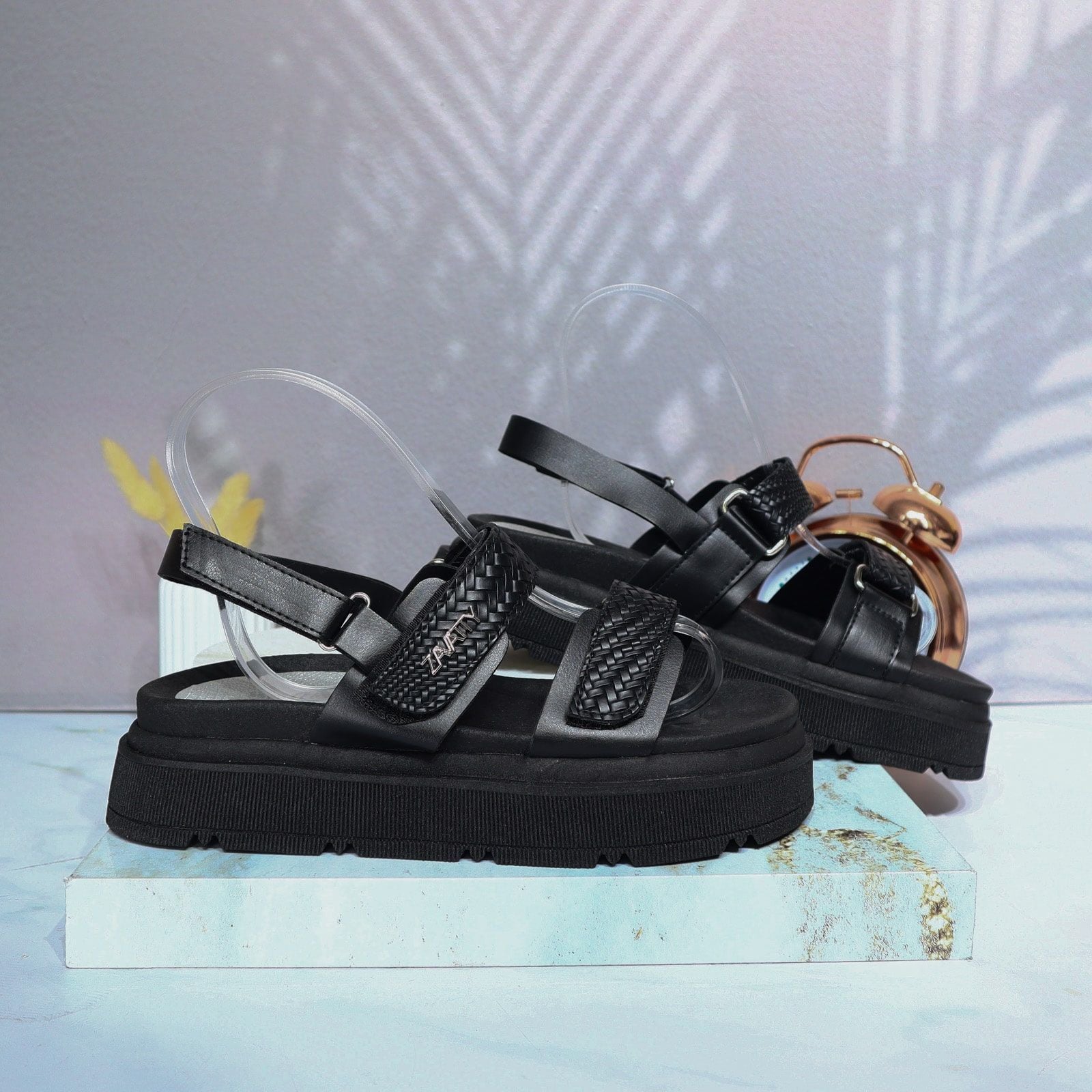 Plataforma baja negro para mujer H-VALERY