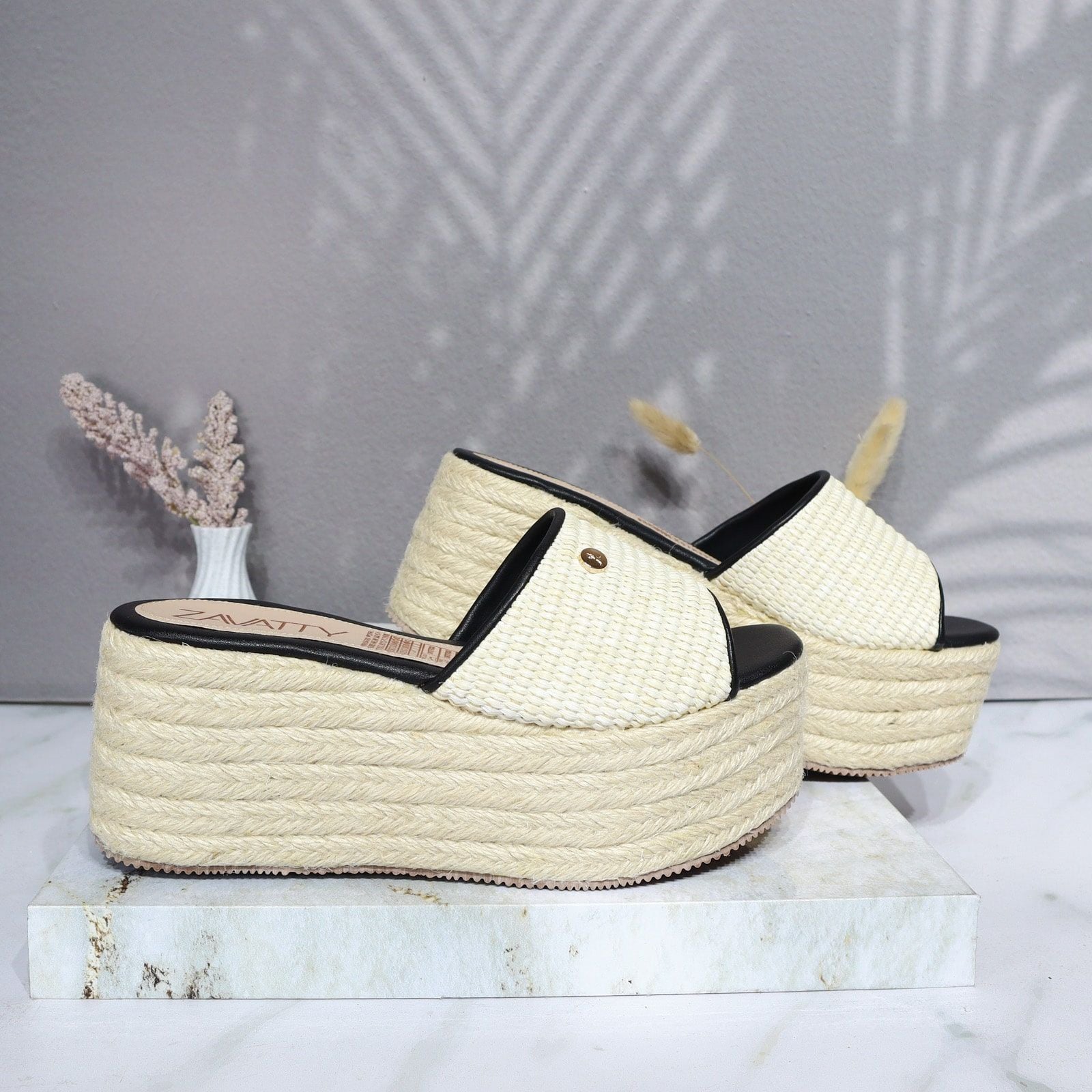 Sandalia tacon negro para mujer H78-Z471