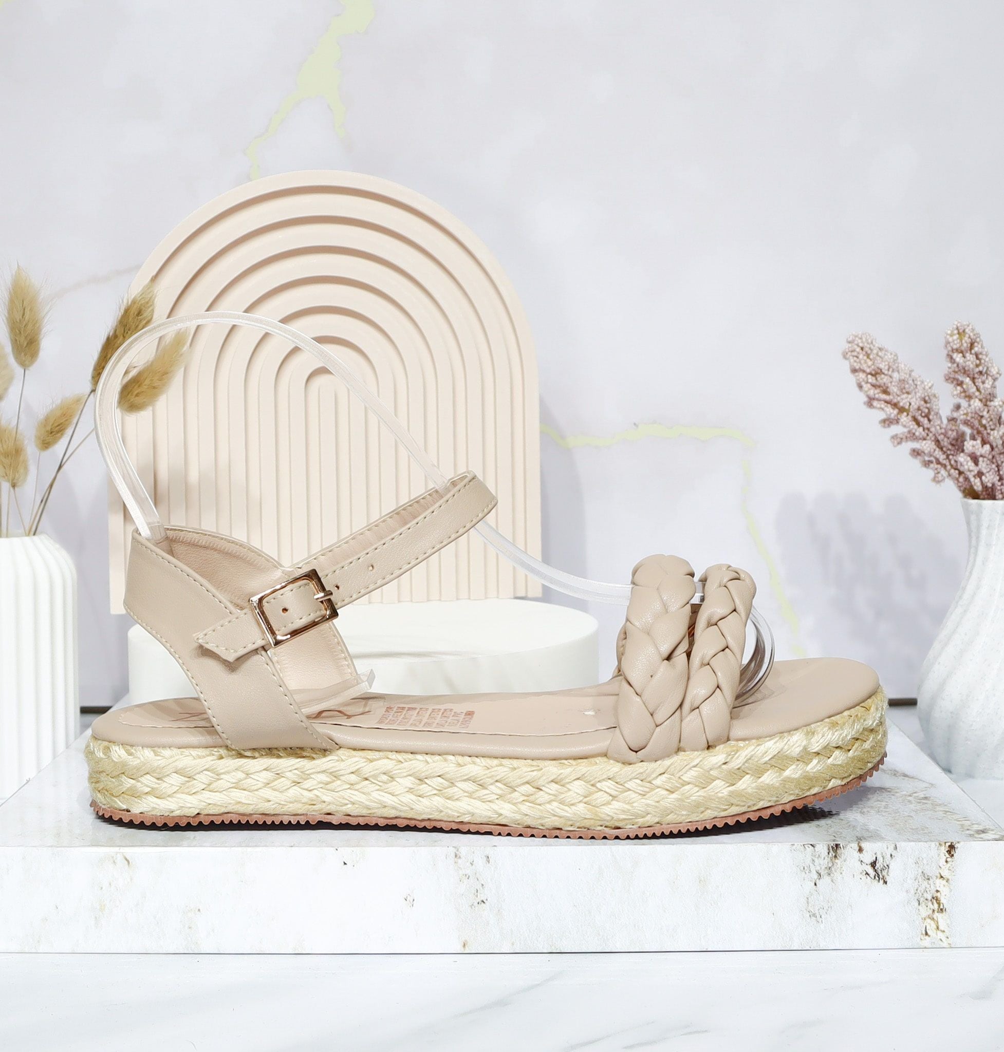 Plataforma alta arena para mujer M146-Z471