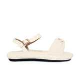 Sandalia plana talco para mujer M81-Z446