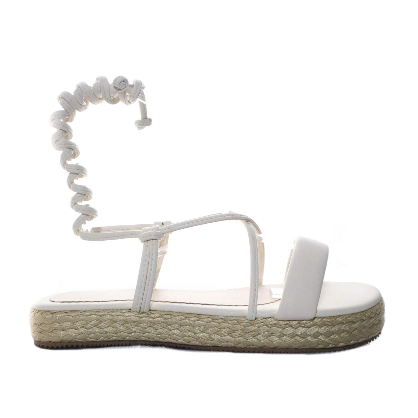 Sandalia plana talco para mujer M95-Z471