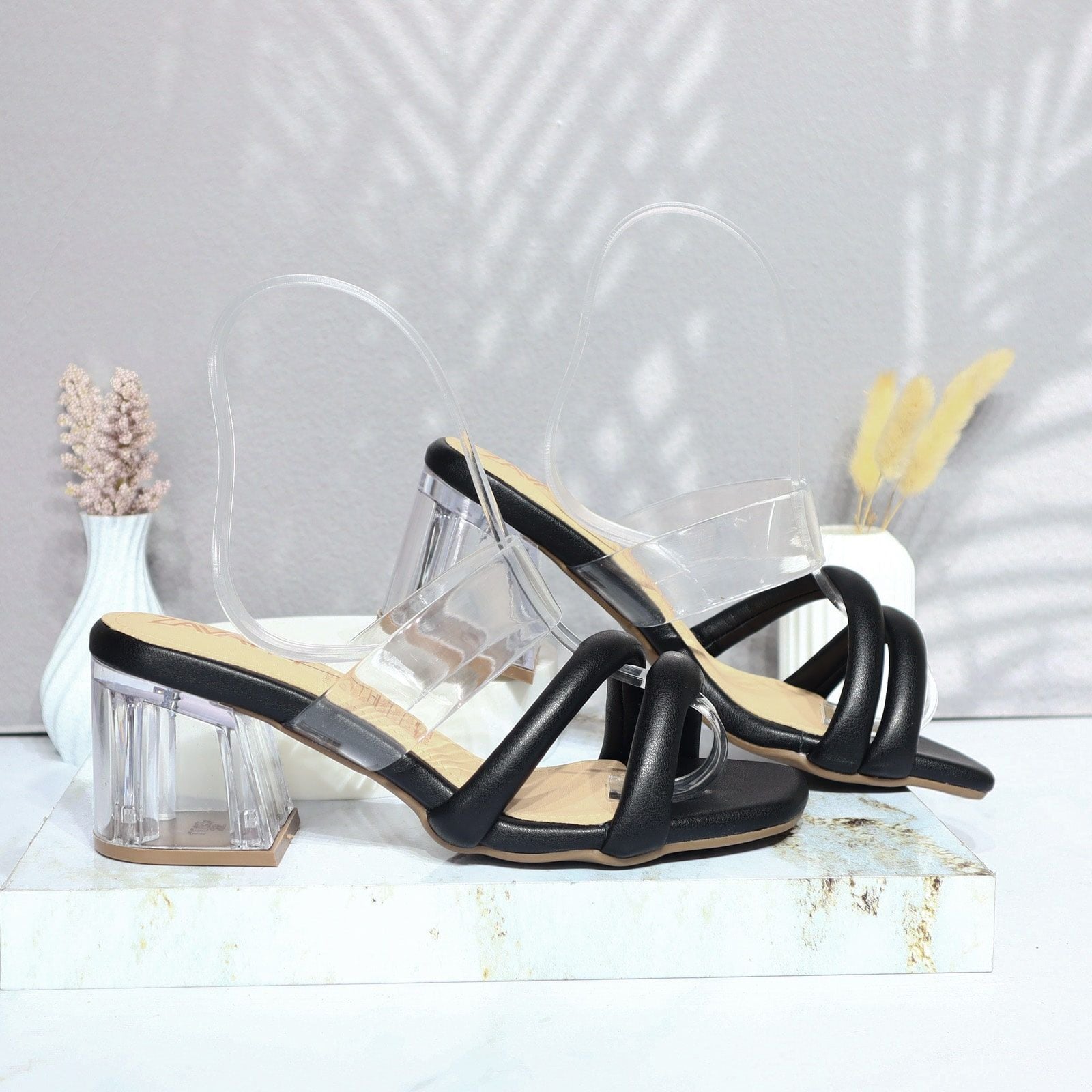 Sandalia tacon negro para mujer N26-Z686