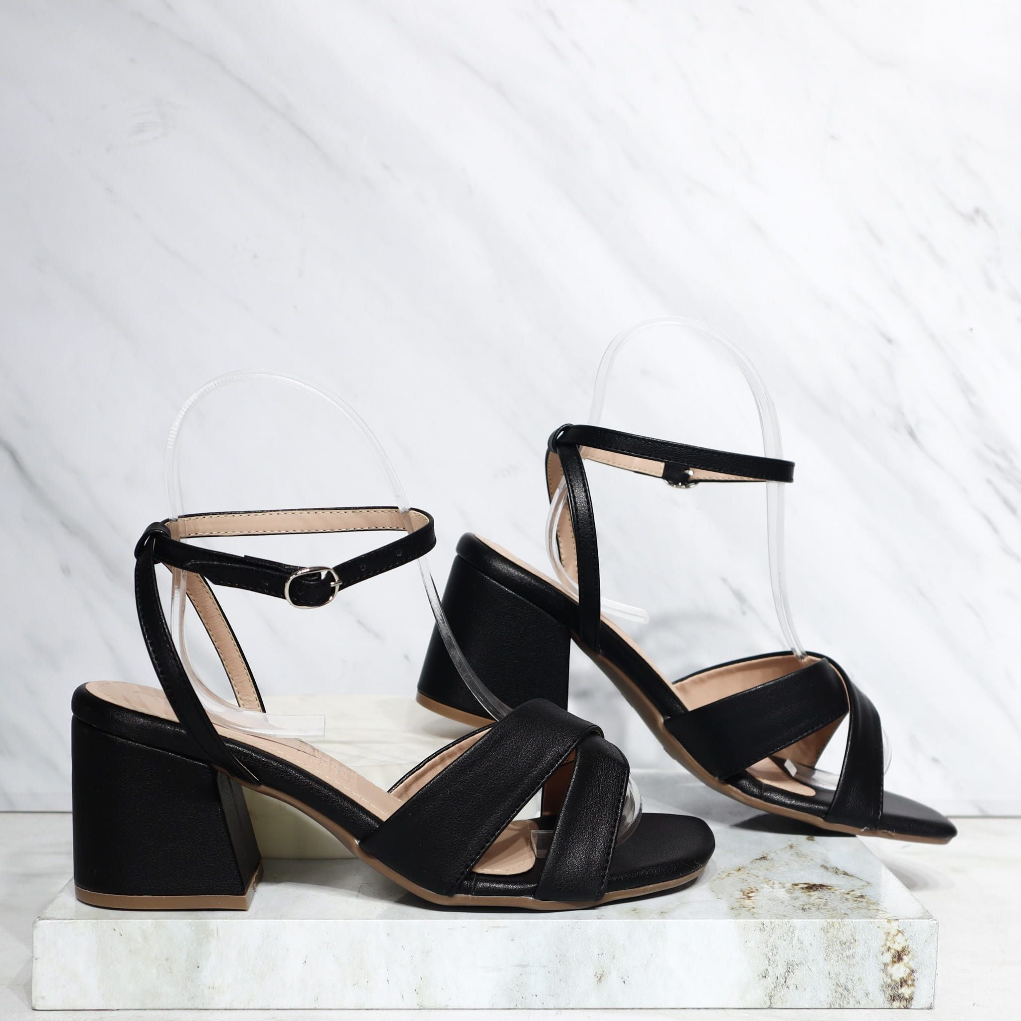 Sandalia tacon negro para mujer Q278-Z471