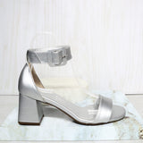 Sandalia 5 1/2 plata para mujer Q44-Z471