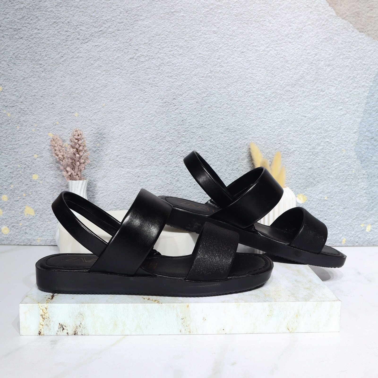 Sandalia plana negro para mujer S630-Z438