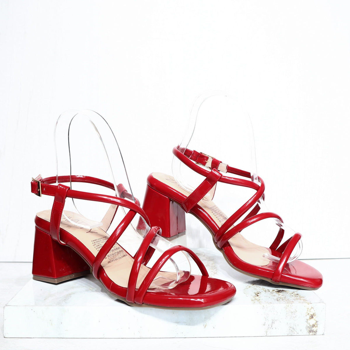 Sandalia 5 1/2 rojo charol para mujer T515-Z561