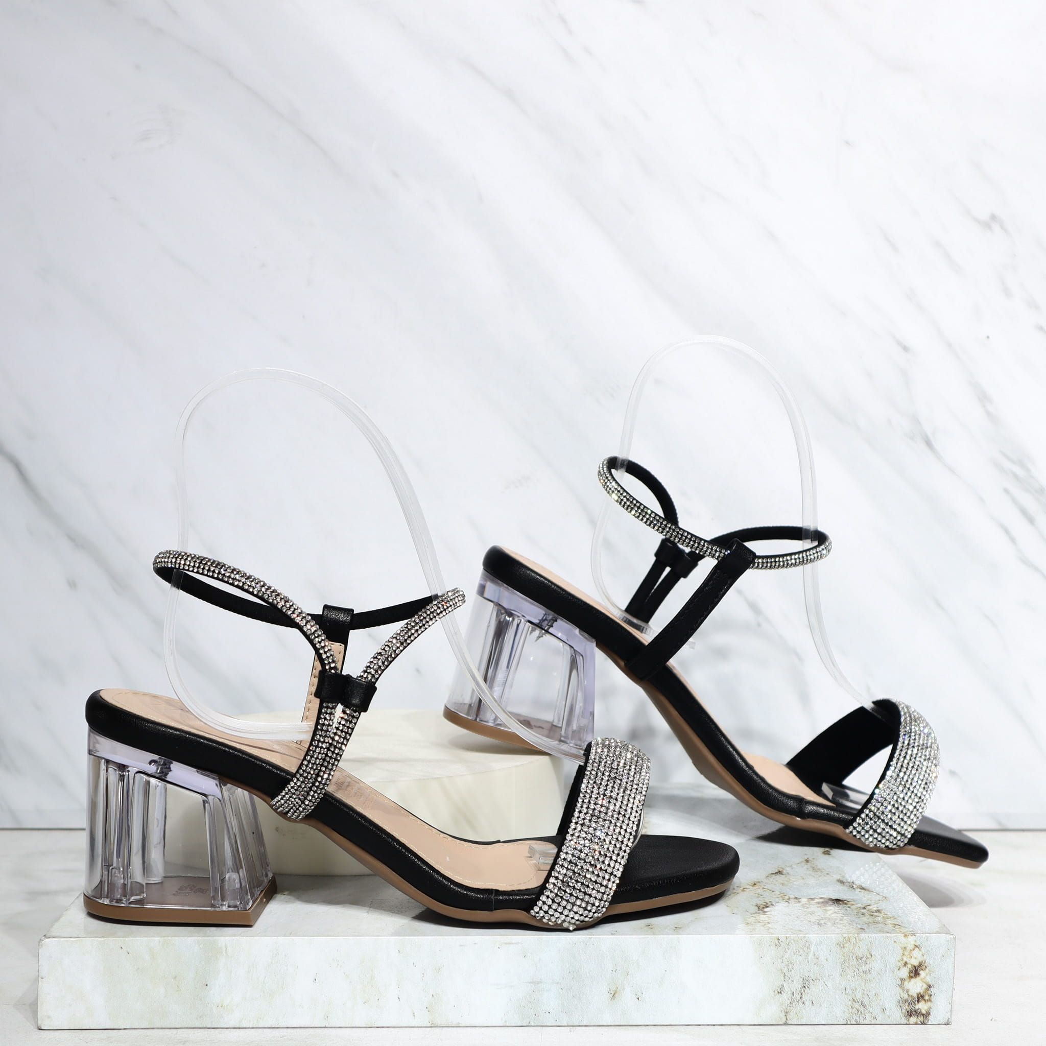 Sandalia tacon negro x murano para mujer W30-Z471