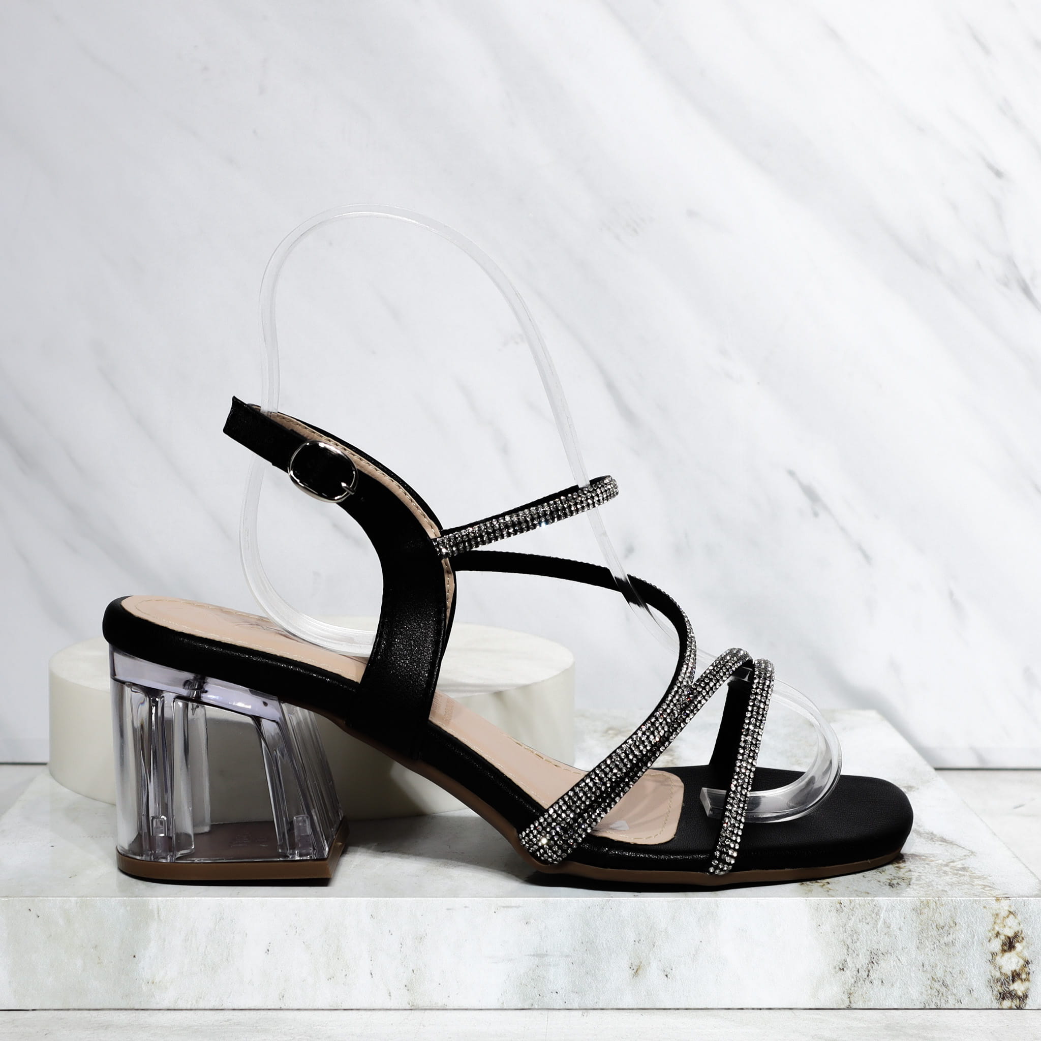 Sandalia tacon negro x murano para mujer W47-Z471