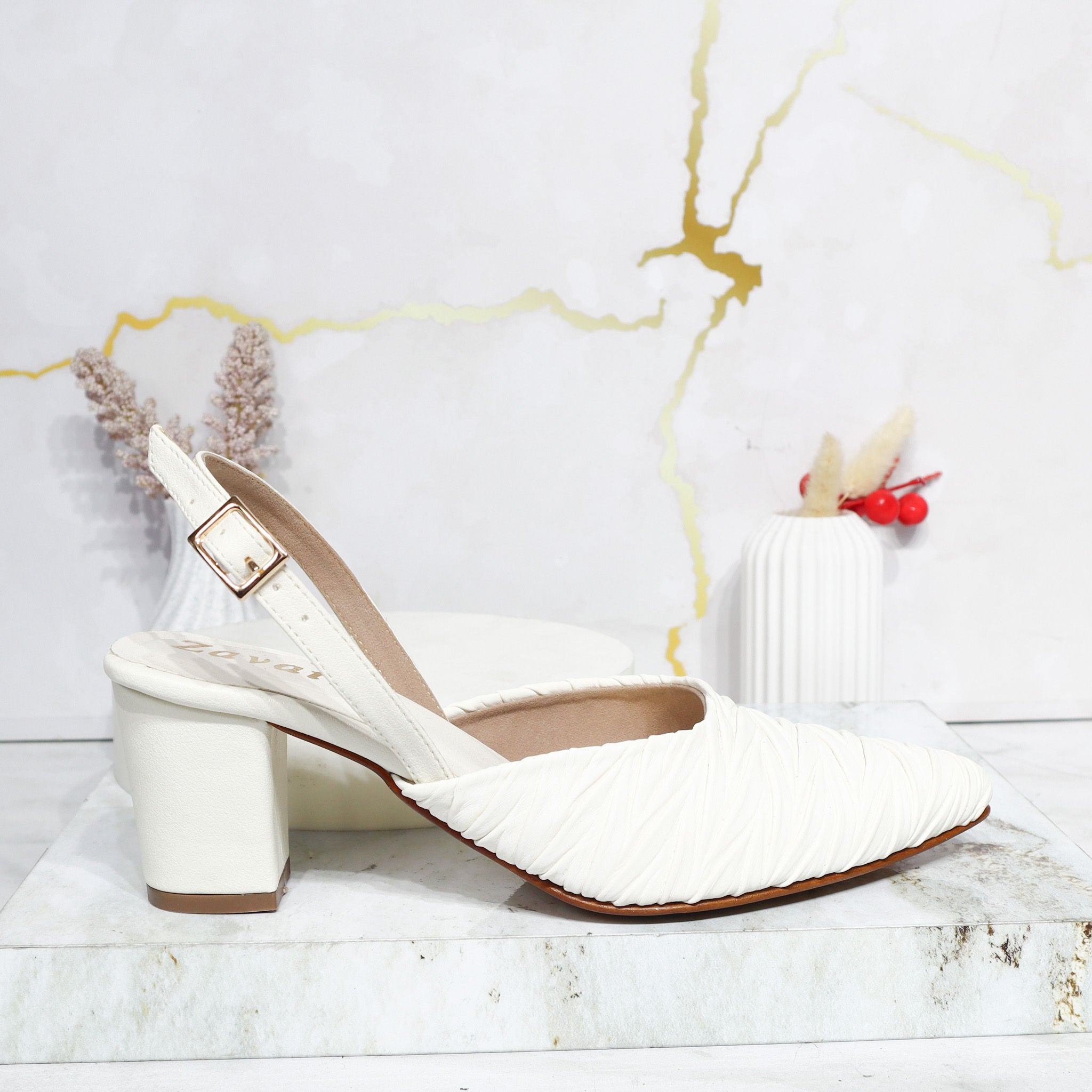 Sandalia plana talco para mujer 1041-Z509