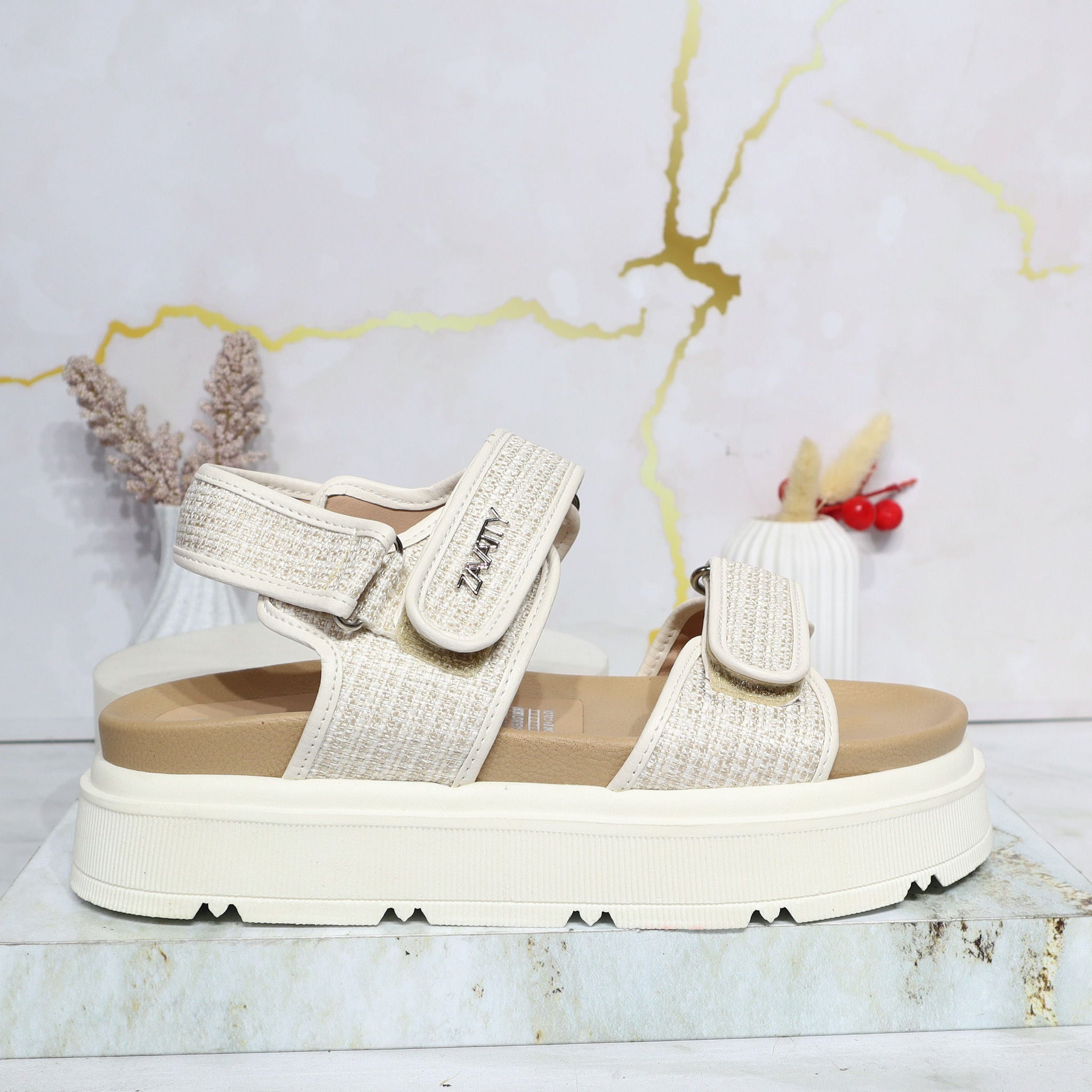 Sandalia canoa beige x talco para mujer 3094-Z617