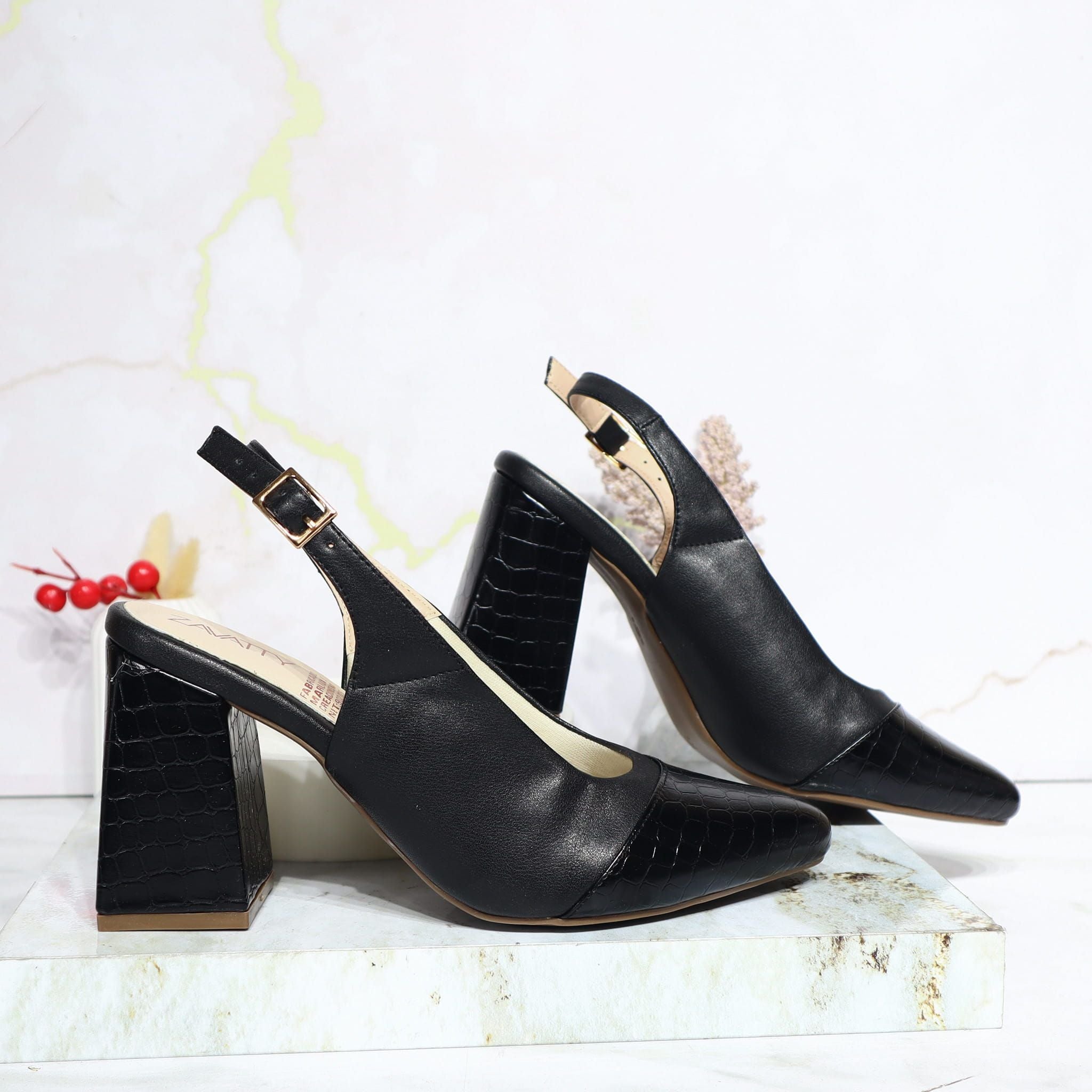 Tacon negro charol x grabado para mujer 72537-Z132
