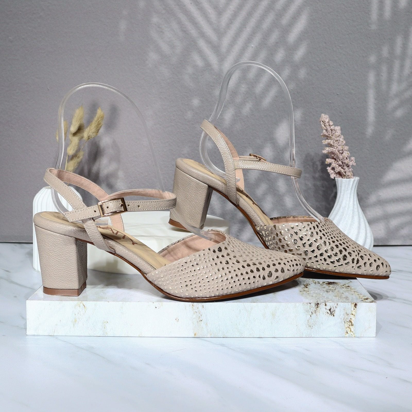 Tacon duna x oro cuero para mujer C05-Z522