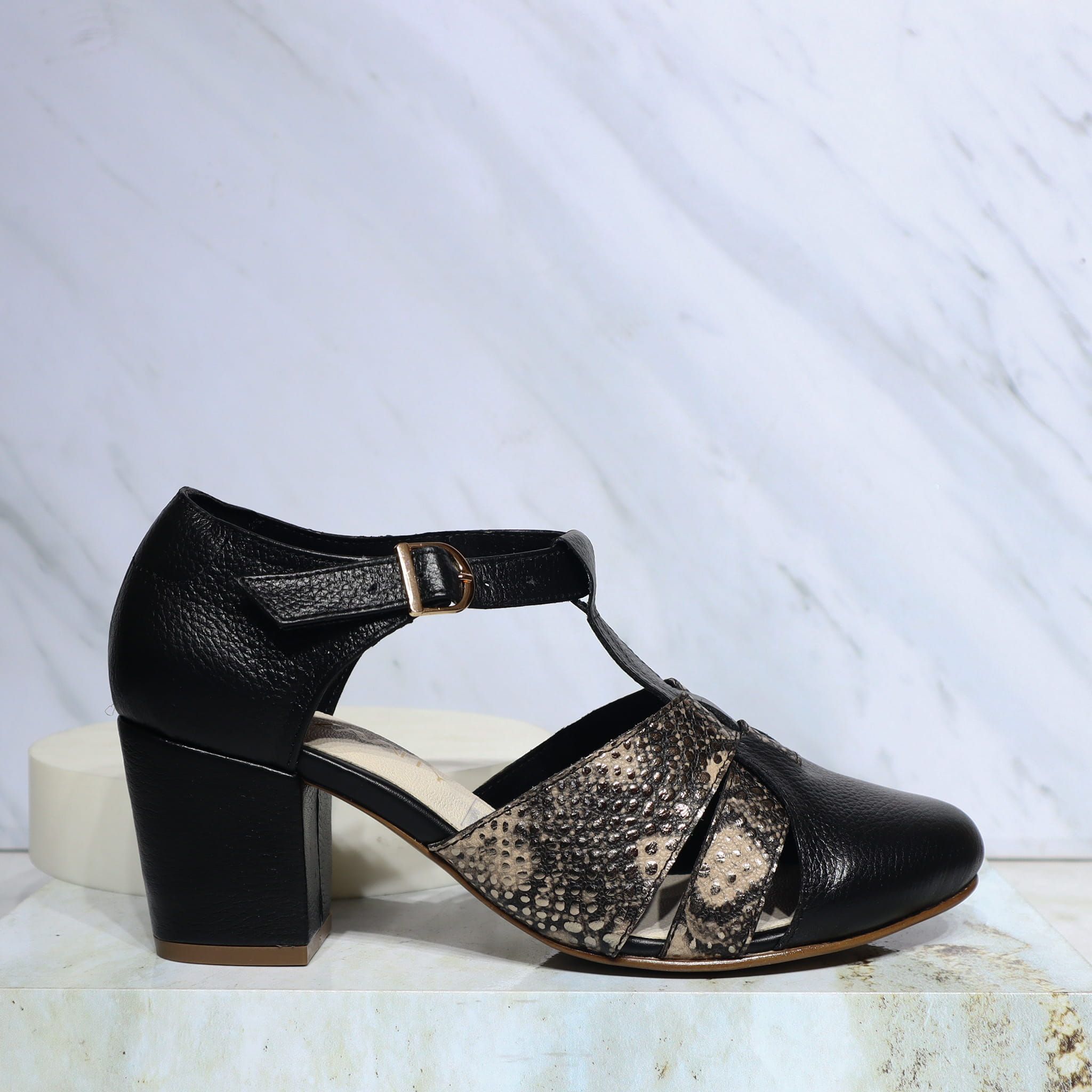 Tacon negro x dorado para mujer H-MARA