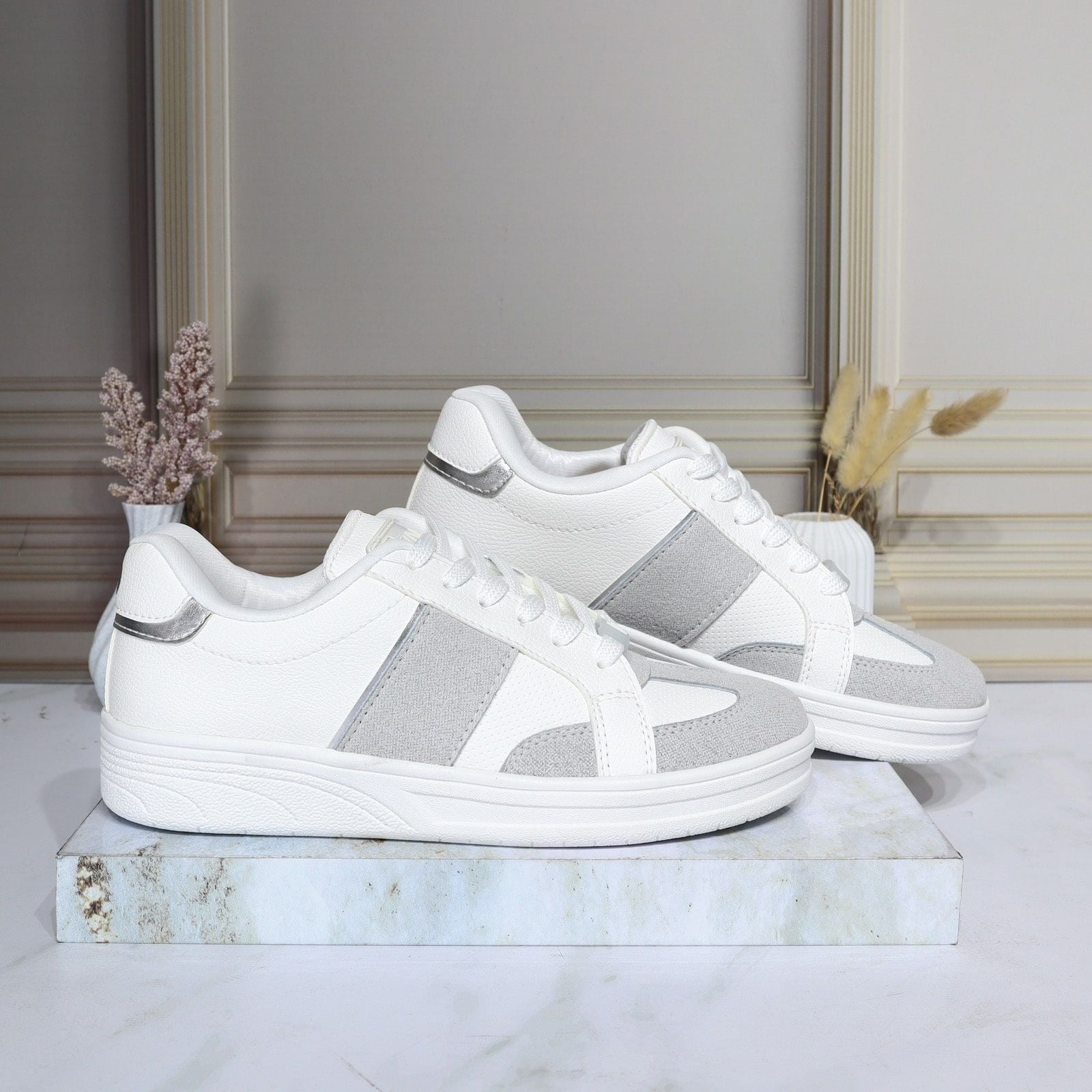 Tenis blancoxgrisxplata para mujer 1495-Z518