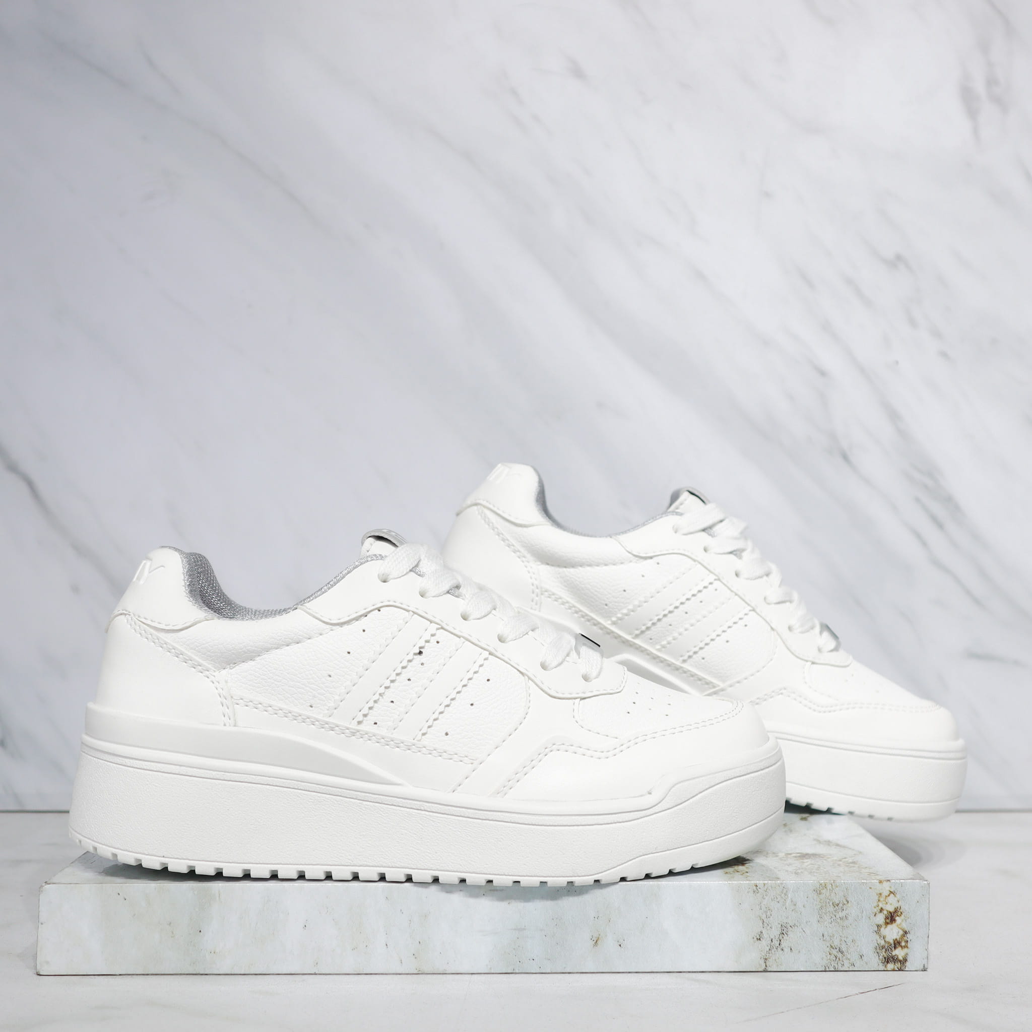 Tenis blanco para mujer 197-Z273