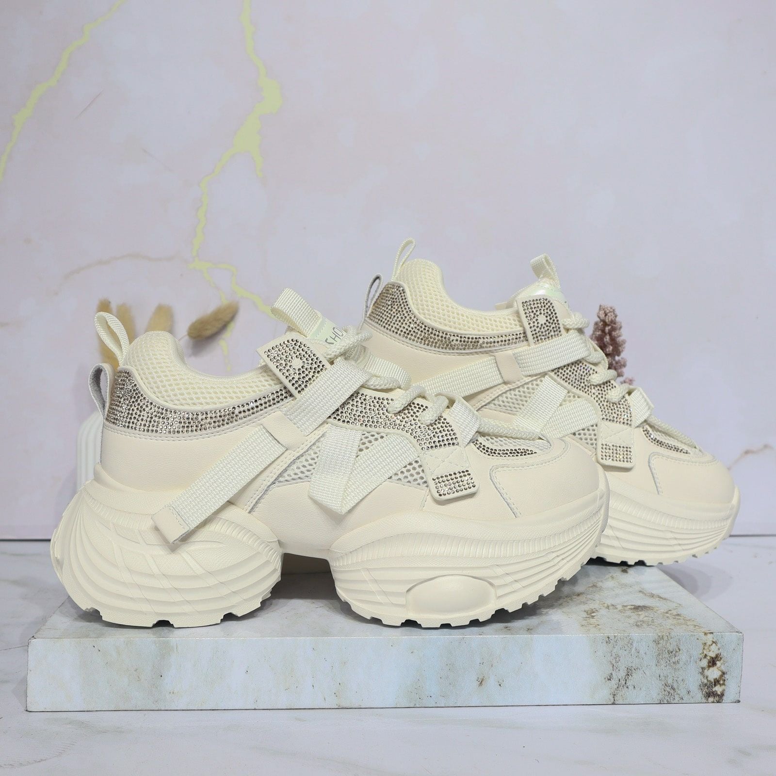Tenis beige para mujer 2550-Z631