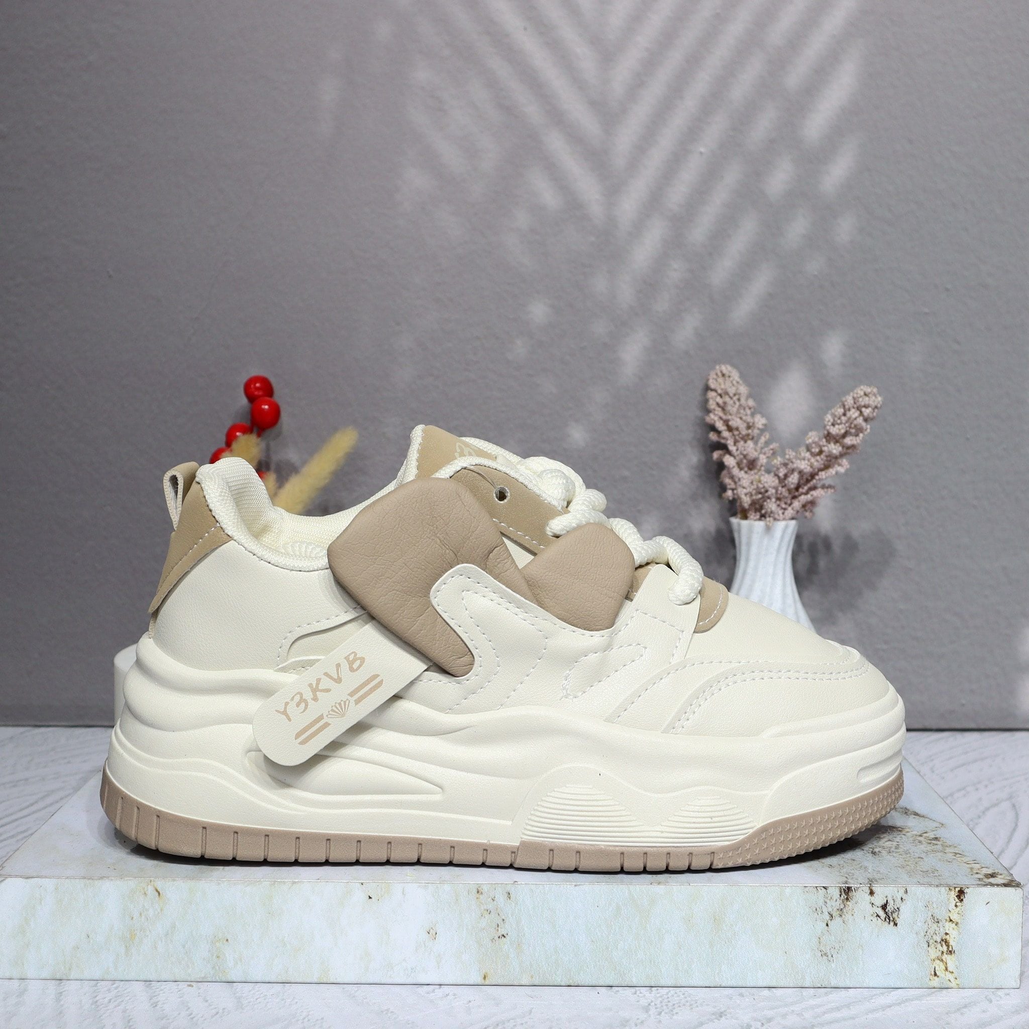 Tenis beige para mujer 2588-Z786