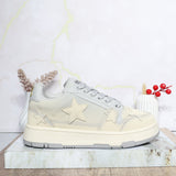 Tenis beige x gris para mujer 2589-Z631