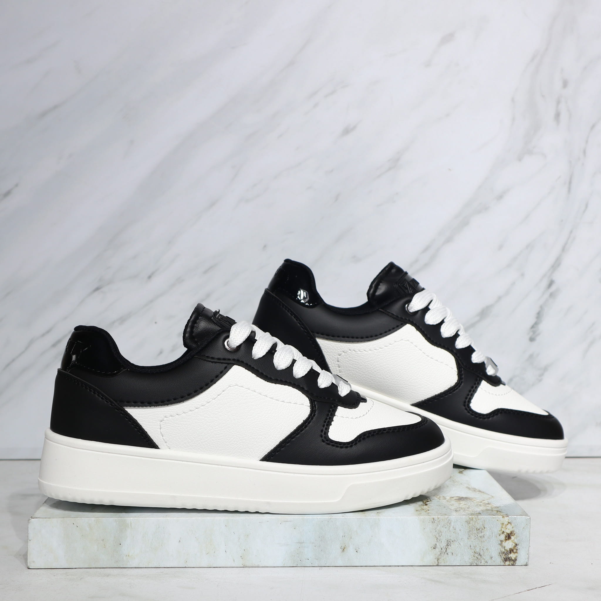 Tenis negro x talco para mujer 302-Z273