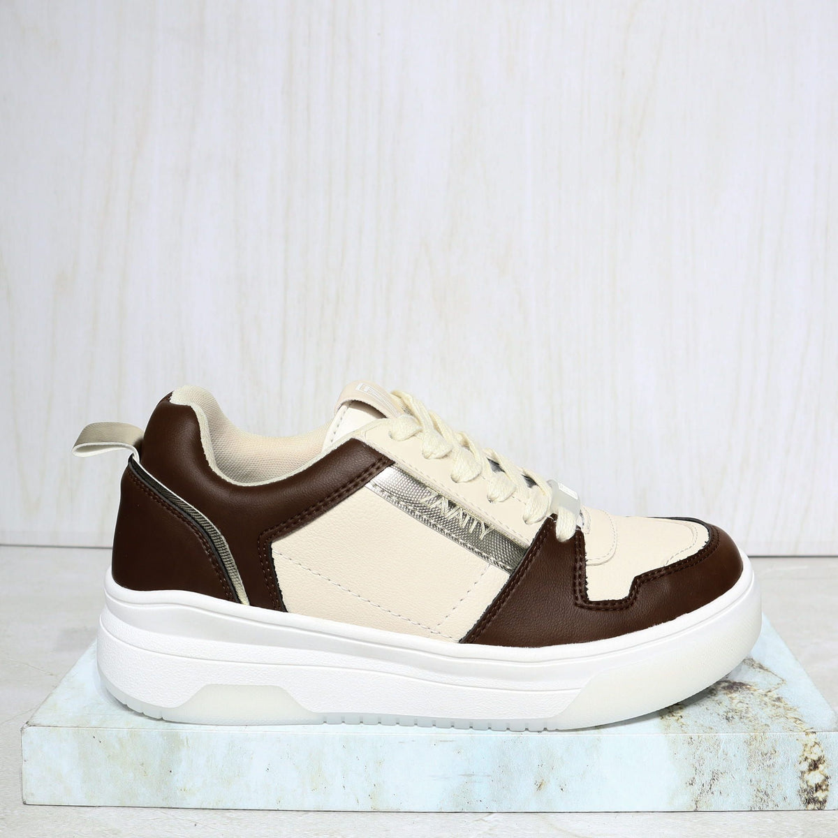 Tenis cafe x beige para mujer 304-Z273