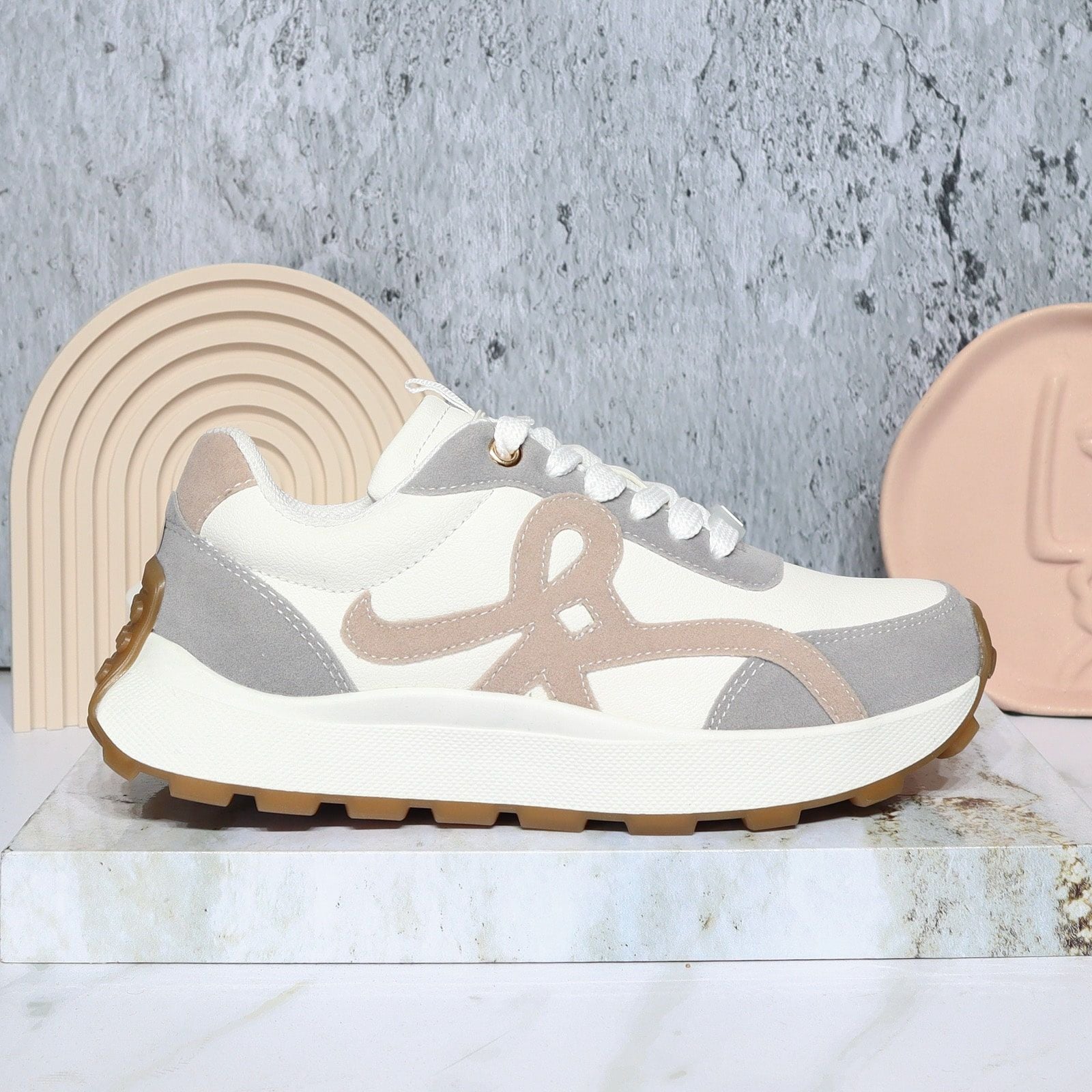 Tenis talcoxgrisxbeige para mujer TA1101