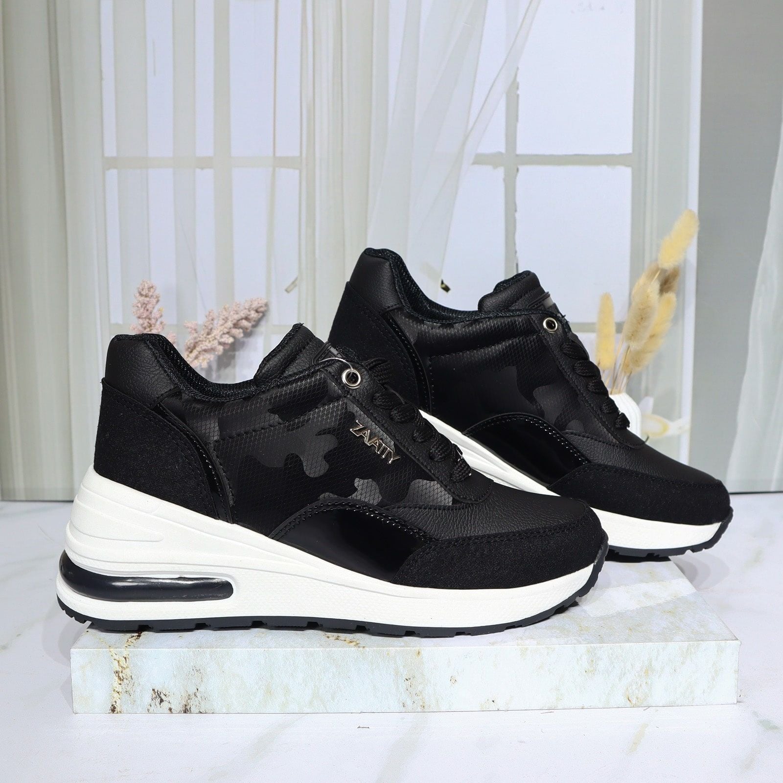 Tenis negro para mujer TA1104