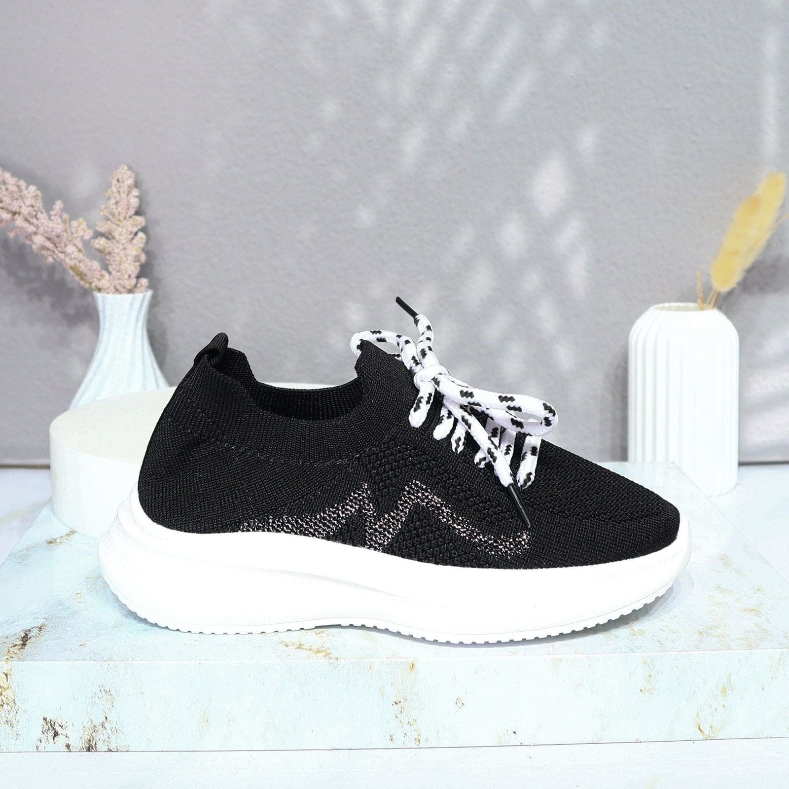 Tenis negro para niña PN6-Z400