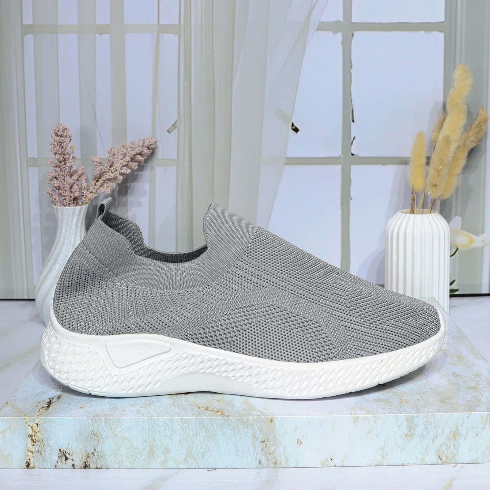 Tenis gris para mujer P90-Z400