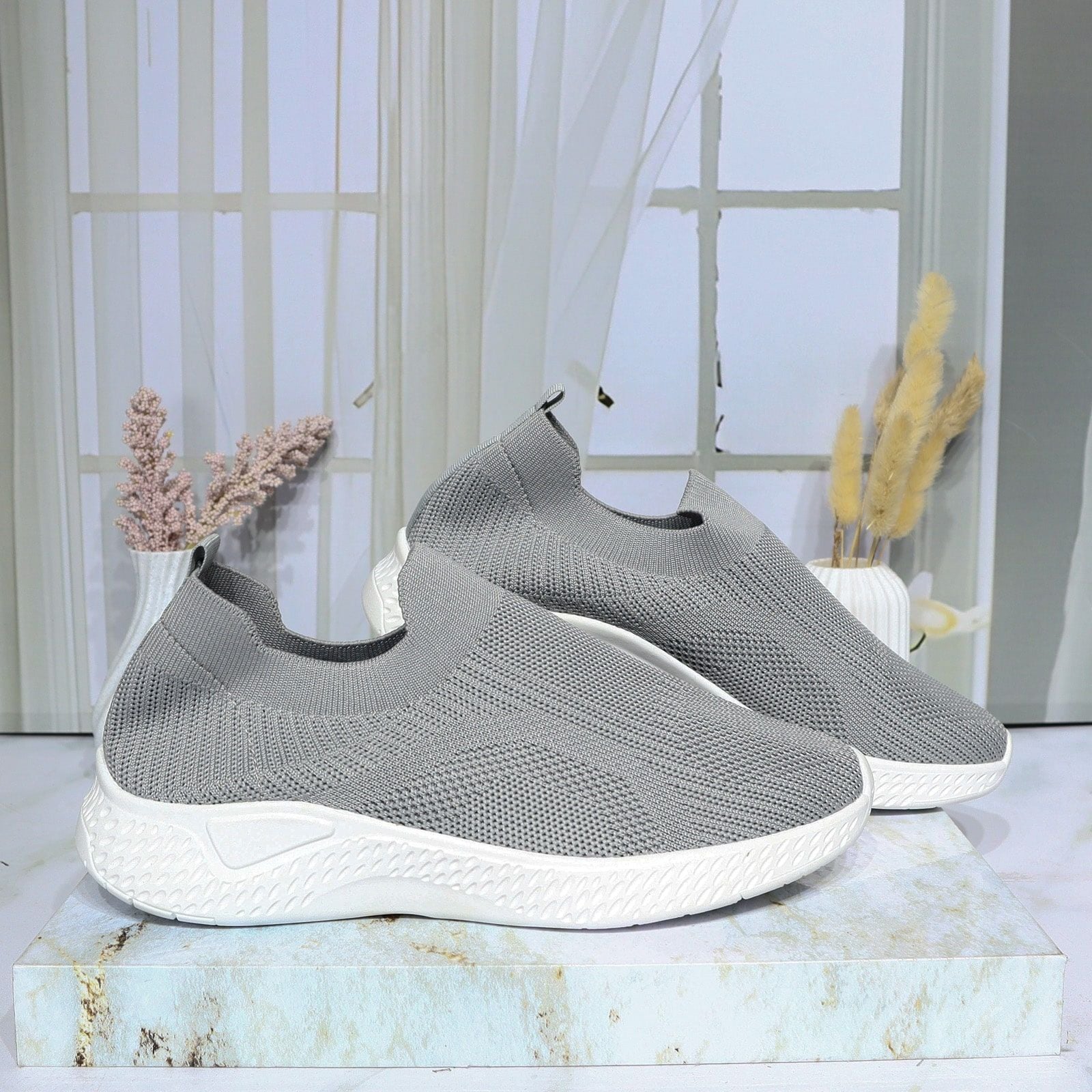 Tenis gris para mujer P90-Z400