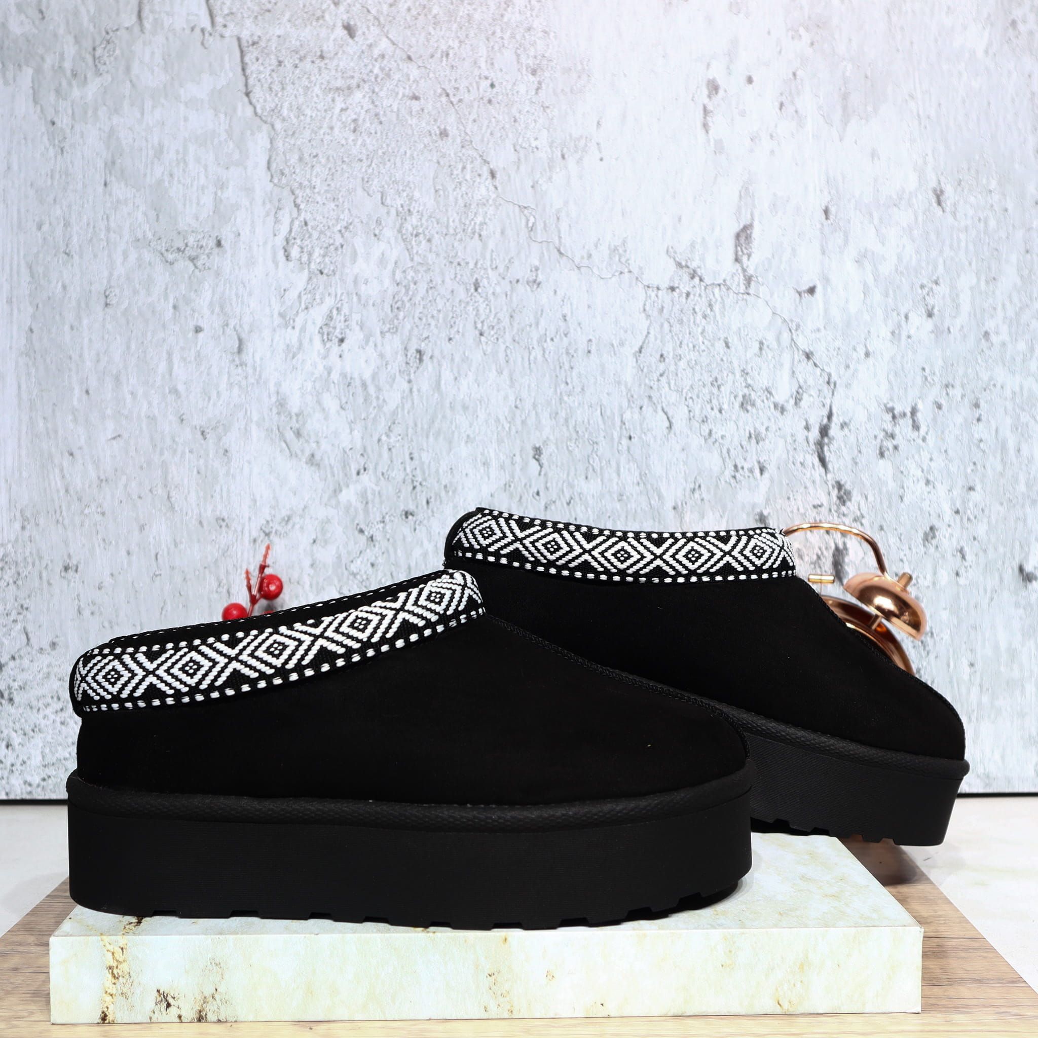 Sueco negro para mujer 4703-Z126