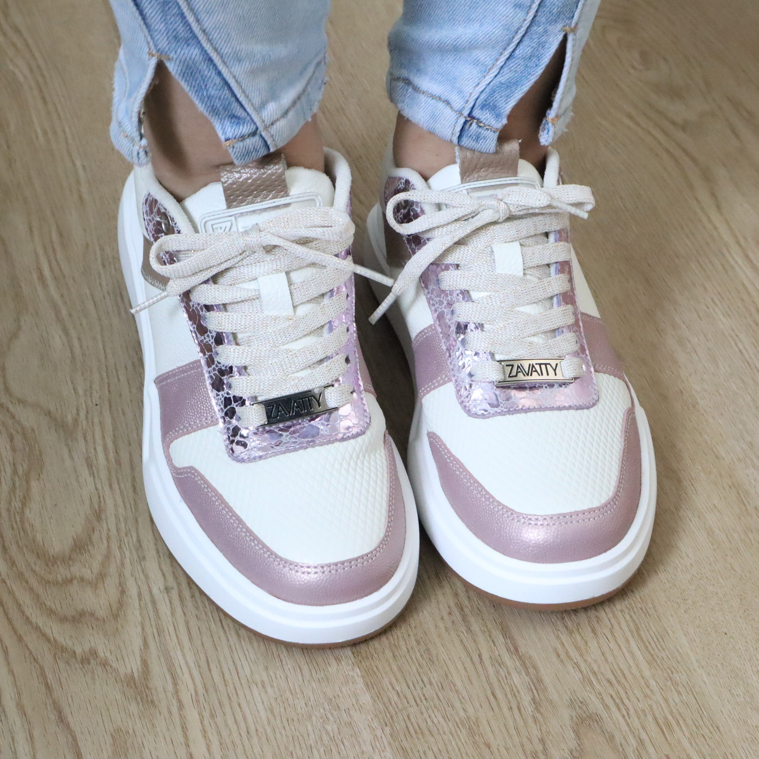 Tenis para mujer TAC946