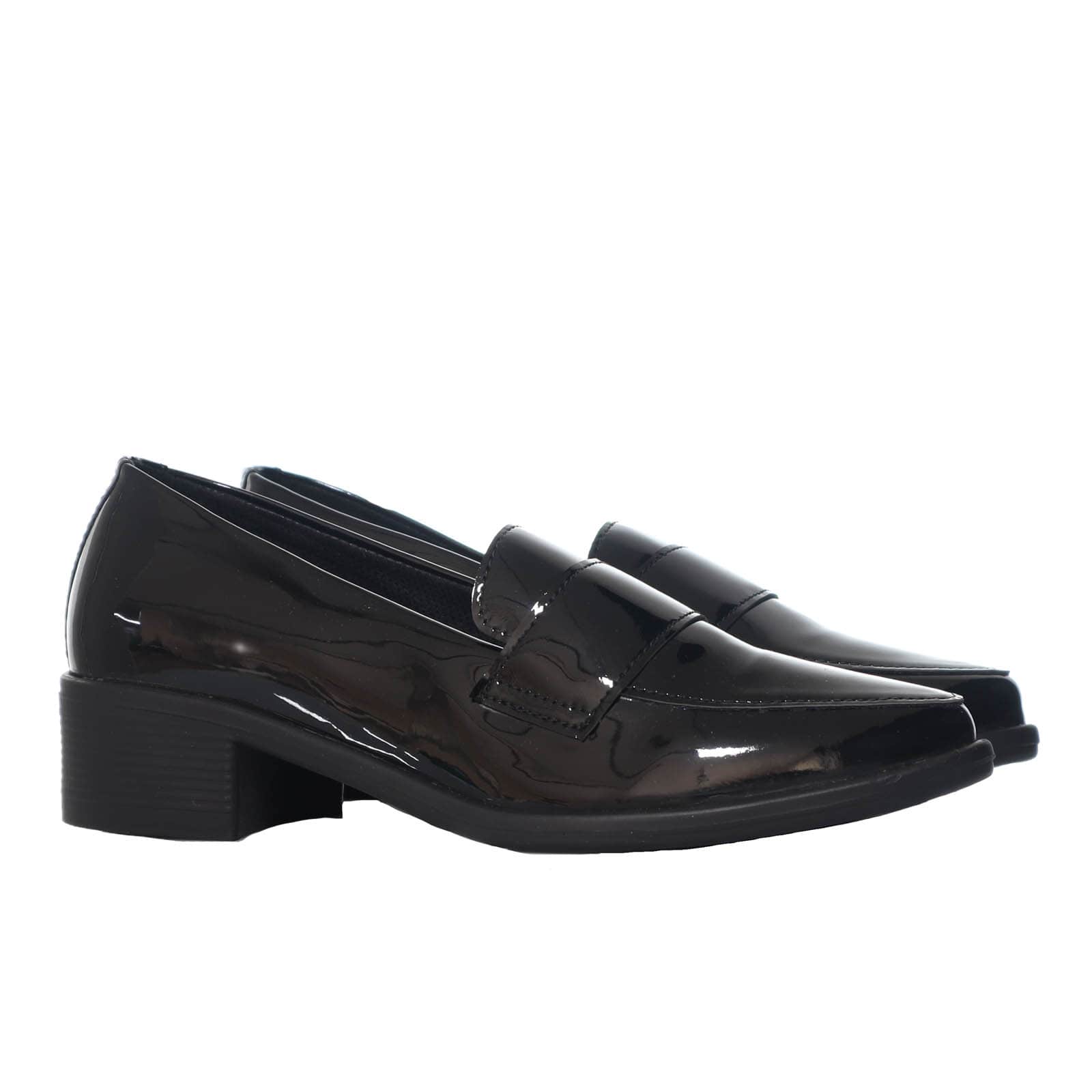 Mocasin negro charol para mujer BOOS-Z223