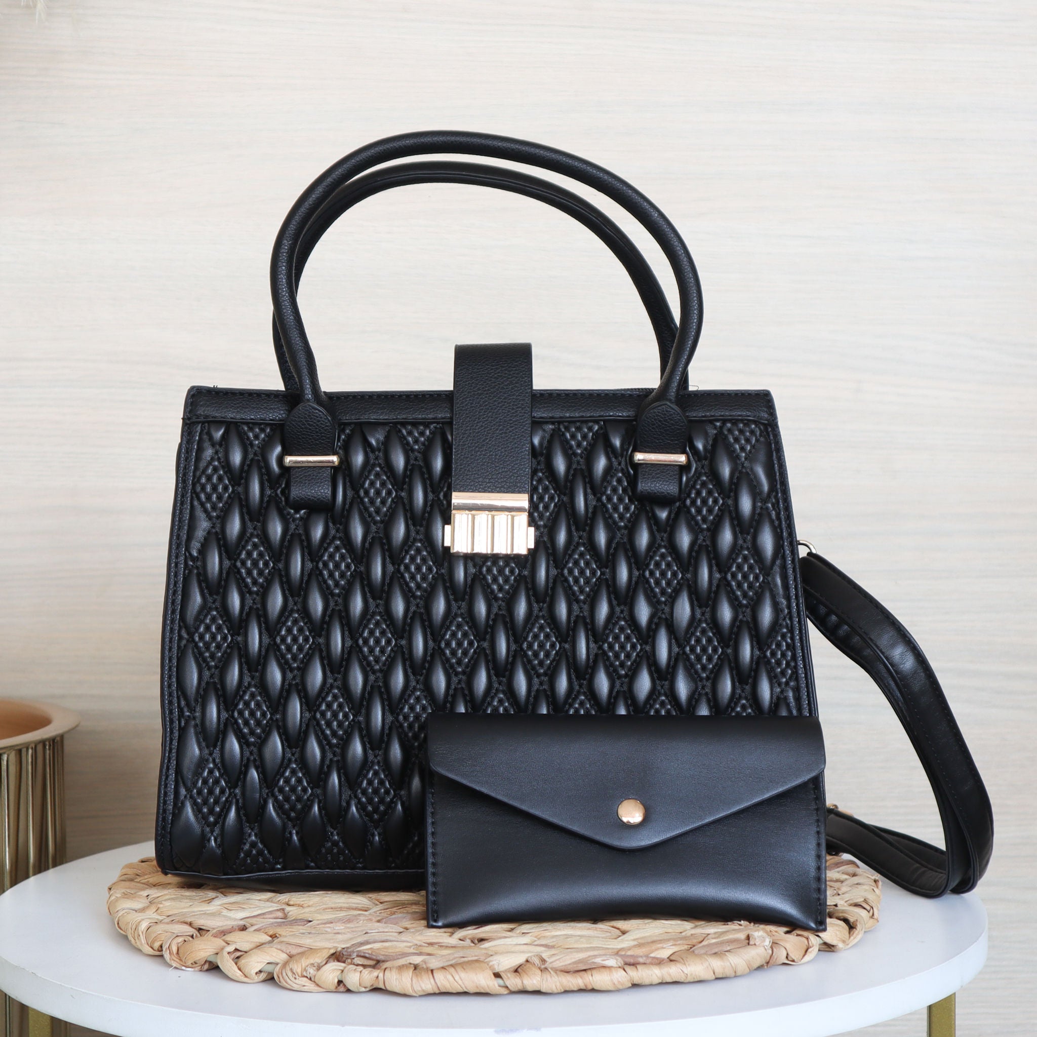 Bolso negro para mujer BOLZ1732