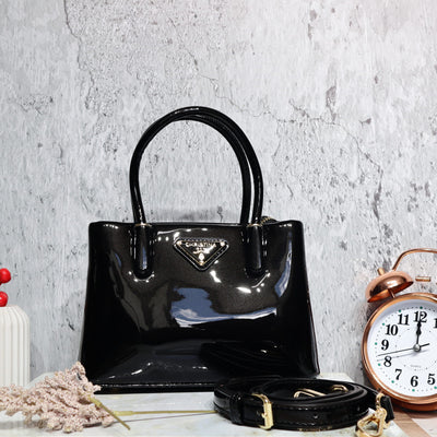 Bolso negro charol para mujer BOLZ7186A