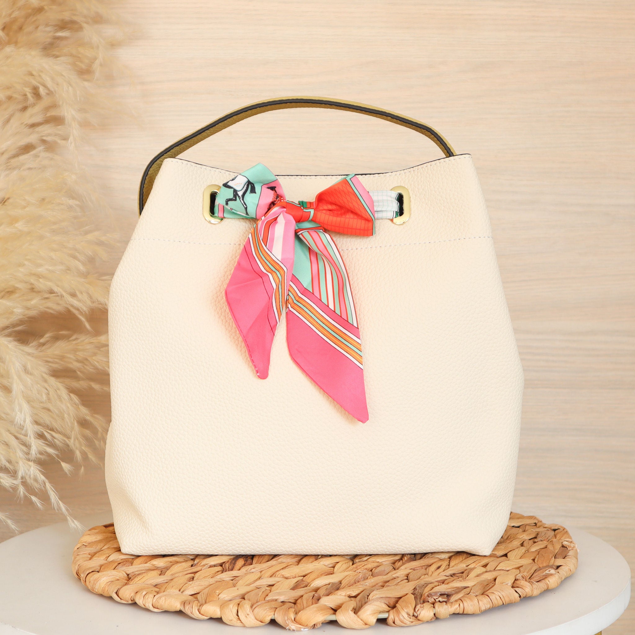 Bolso beige para mujer BOLZ8629