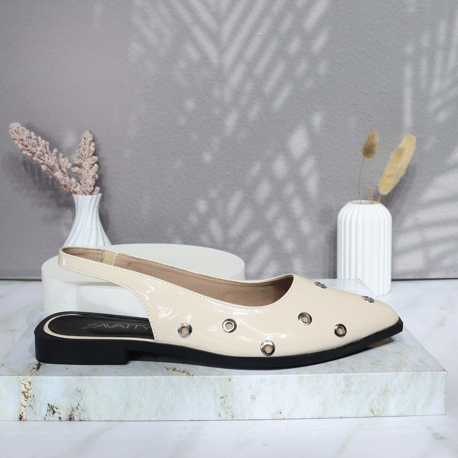 Baleta beige charol para mujer 1717-Z147