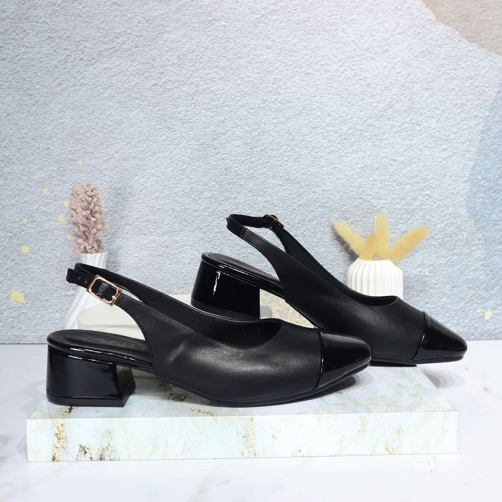 Sandalia tacon negro charol para mujer L445-Z319