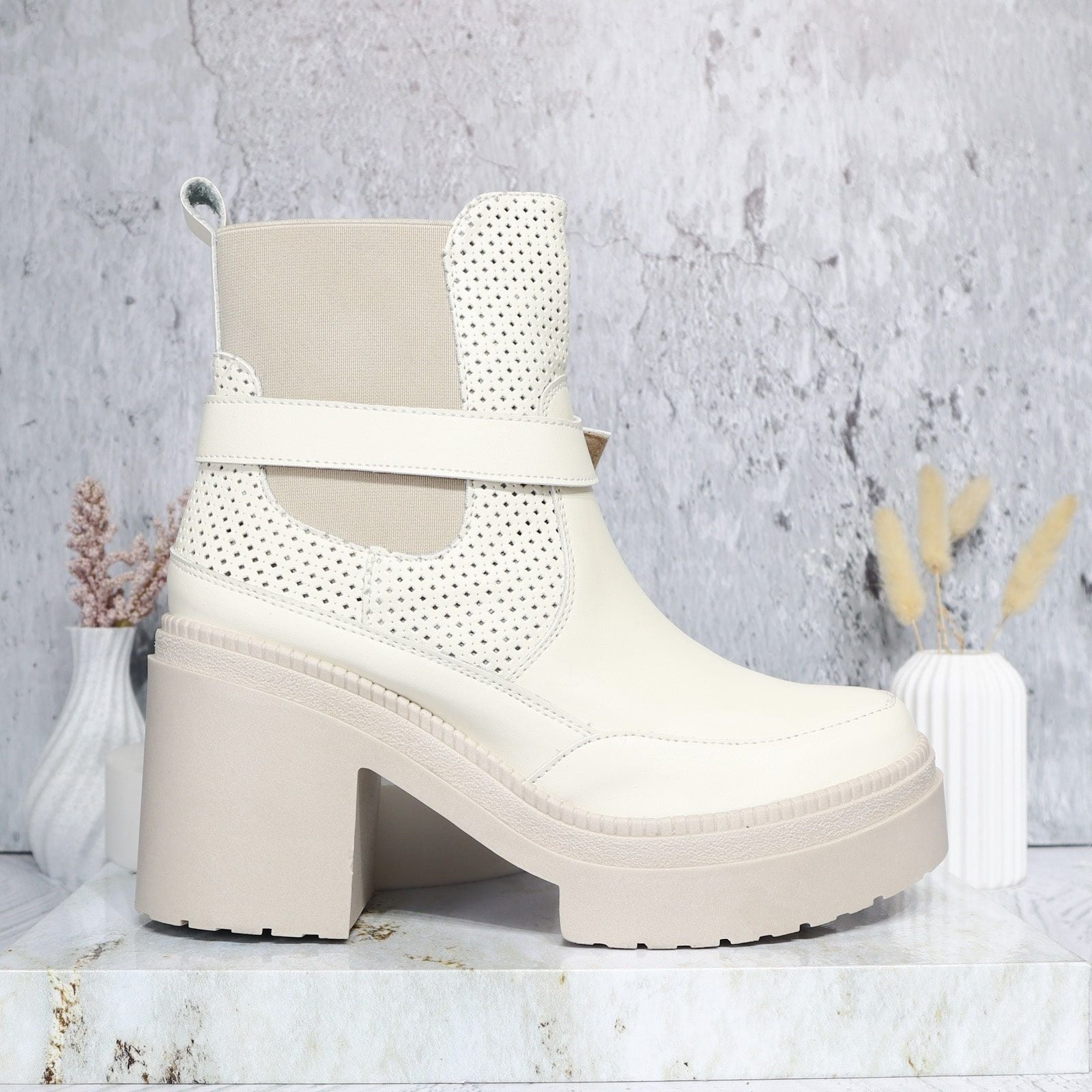 Bota talco para mujer 25100-Z22