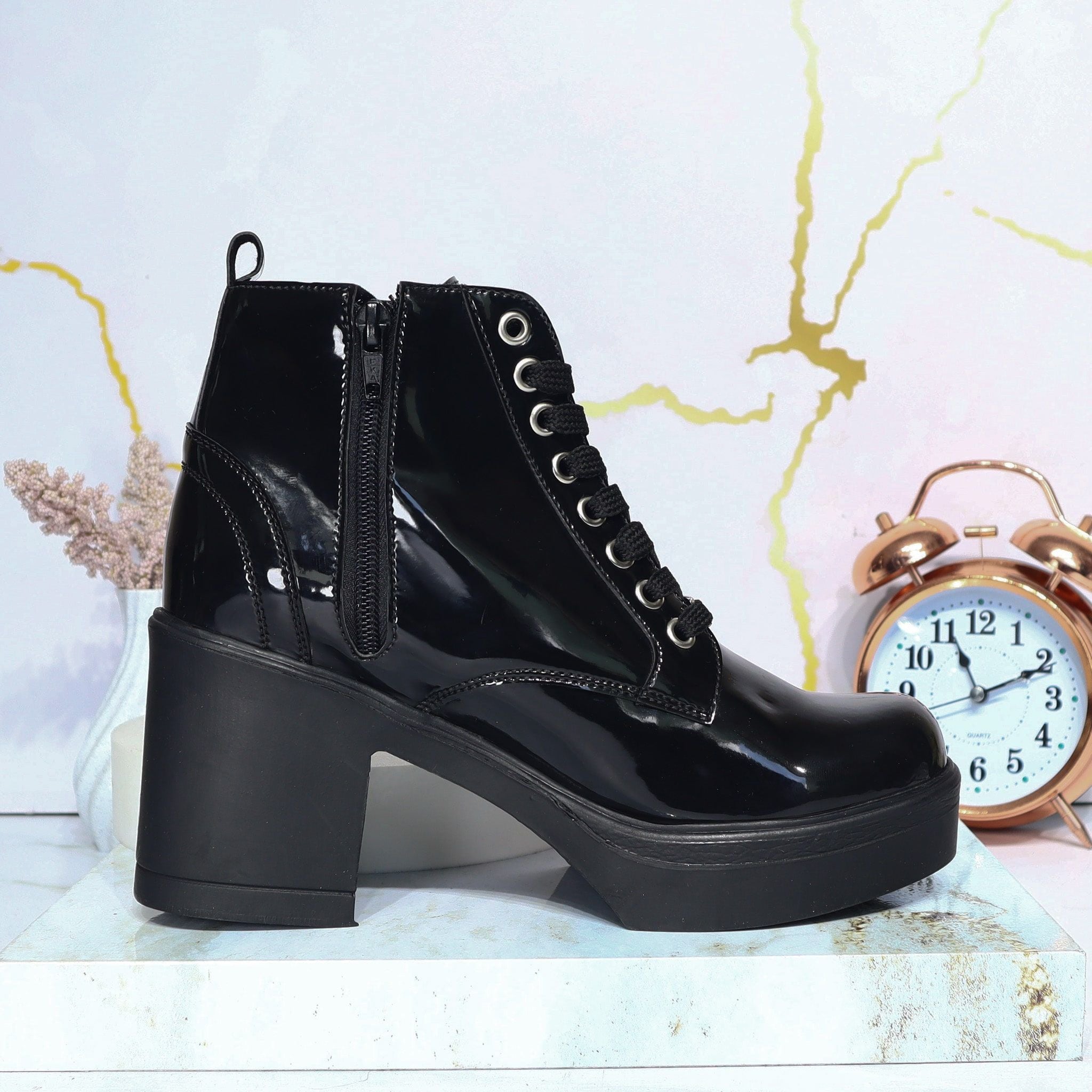 Botin negro charol para mujer TA327