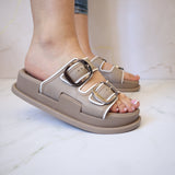Sandalia plana para mujer 2501-Z457