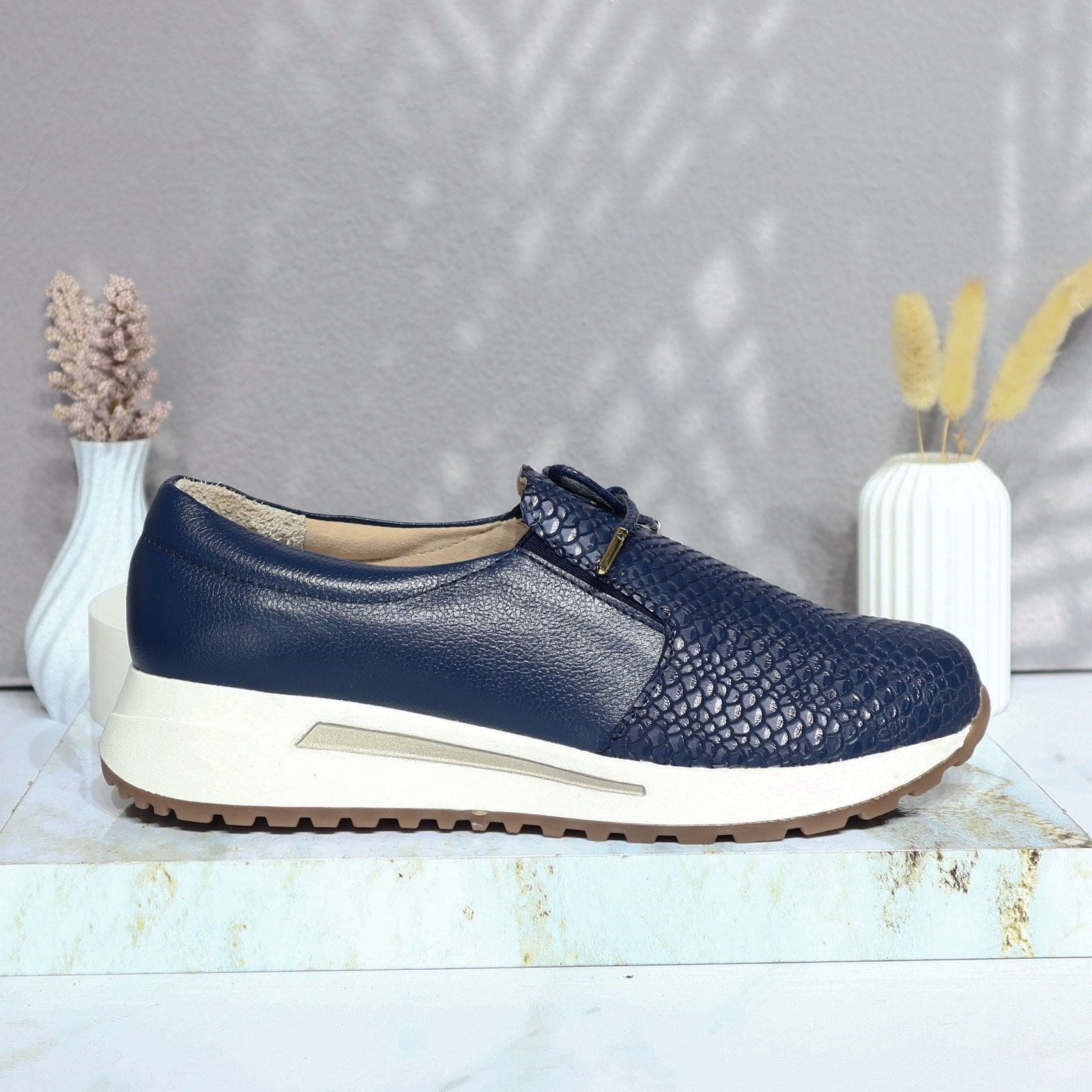 Mocasin azul cuero para mujer H-NANCY