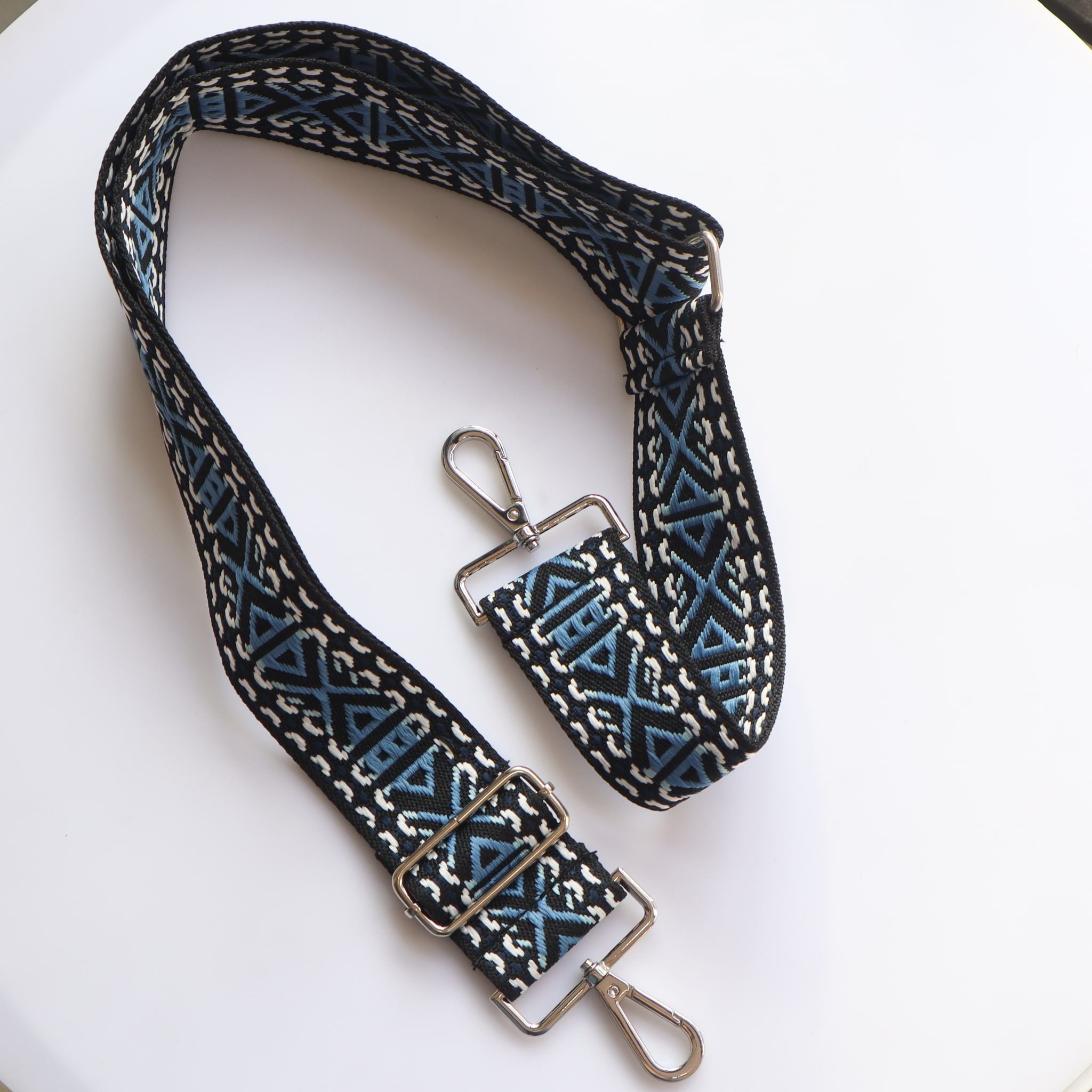 Reata para bolsos de mujer REA2 COLOR NEGRO CON AZUL