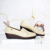 Romulo cerrado beige para mujer RO3669