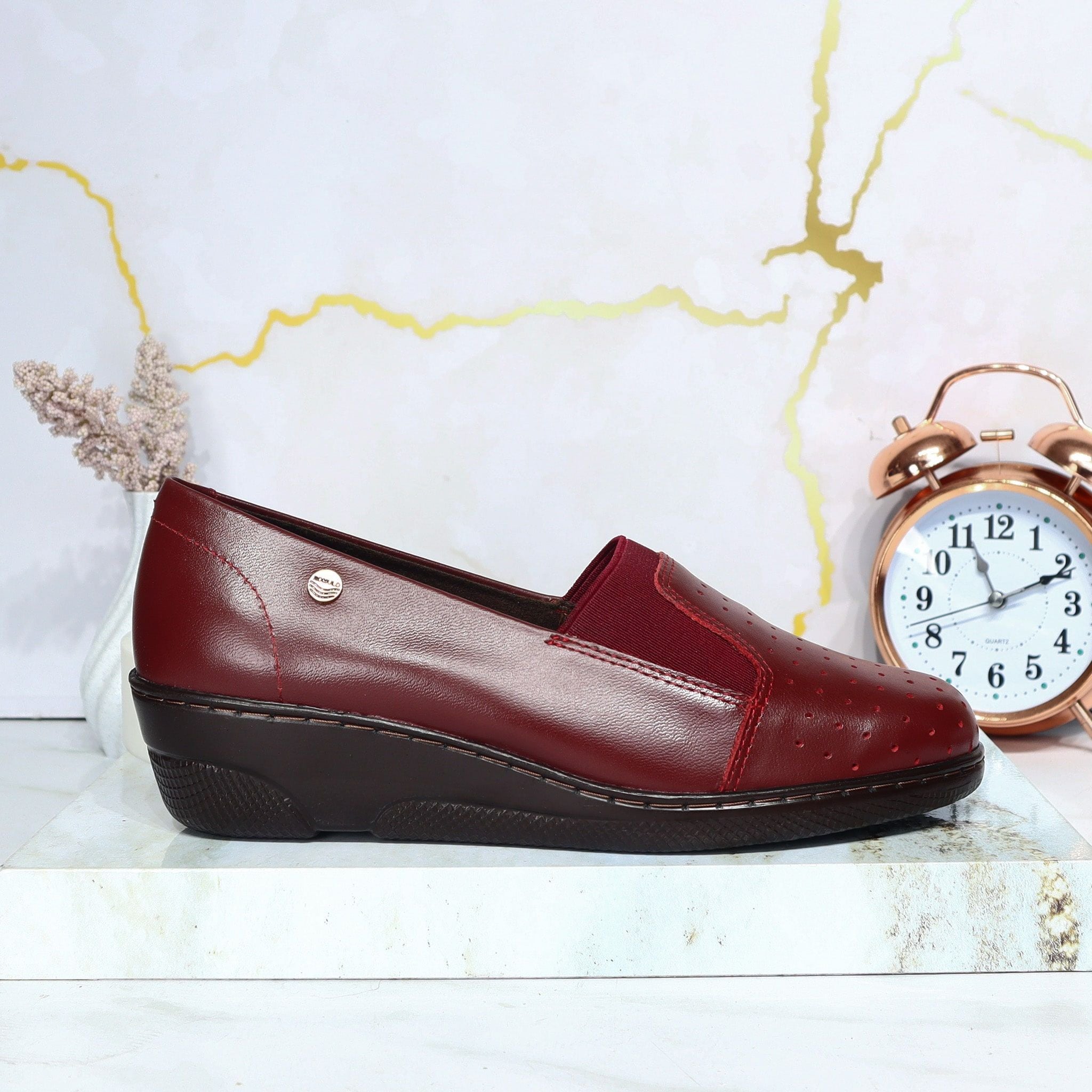 Romulo cerrado rojo para mujer RO3669