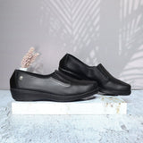 Mocasin negro para mujer 2607